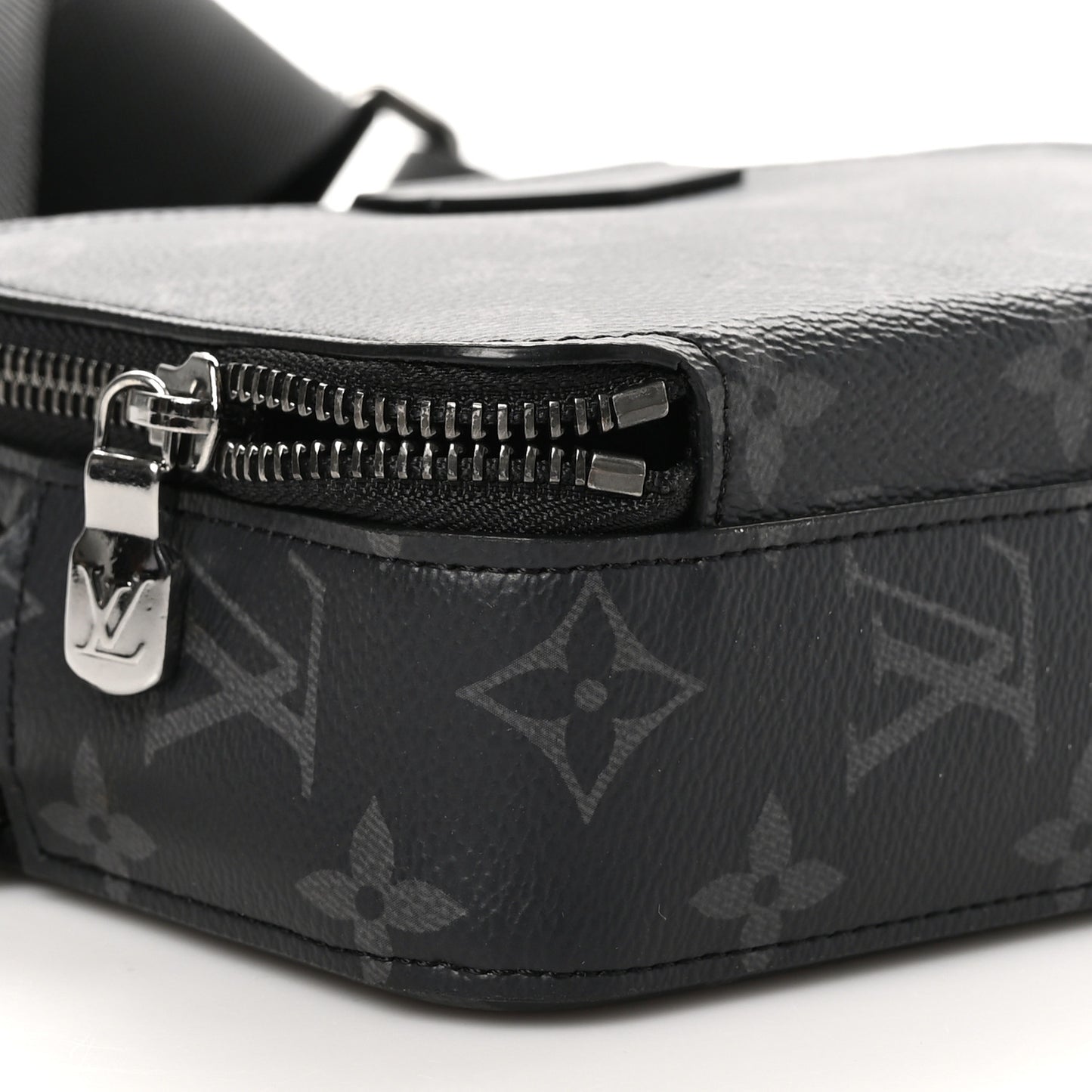 Monogram Eclipse Alpha Wearable Wallet