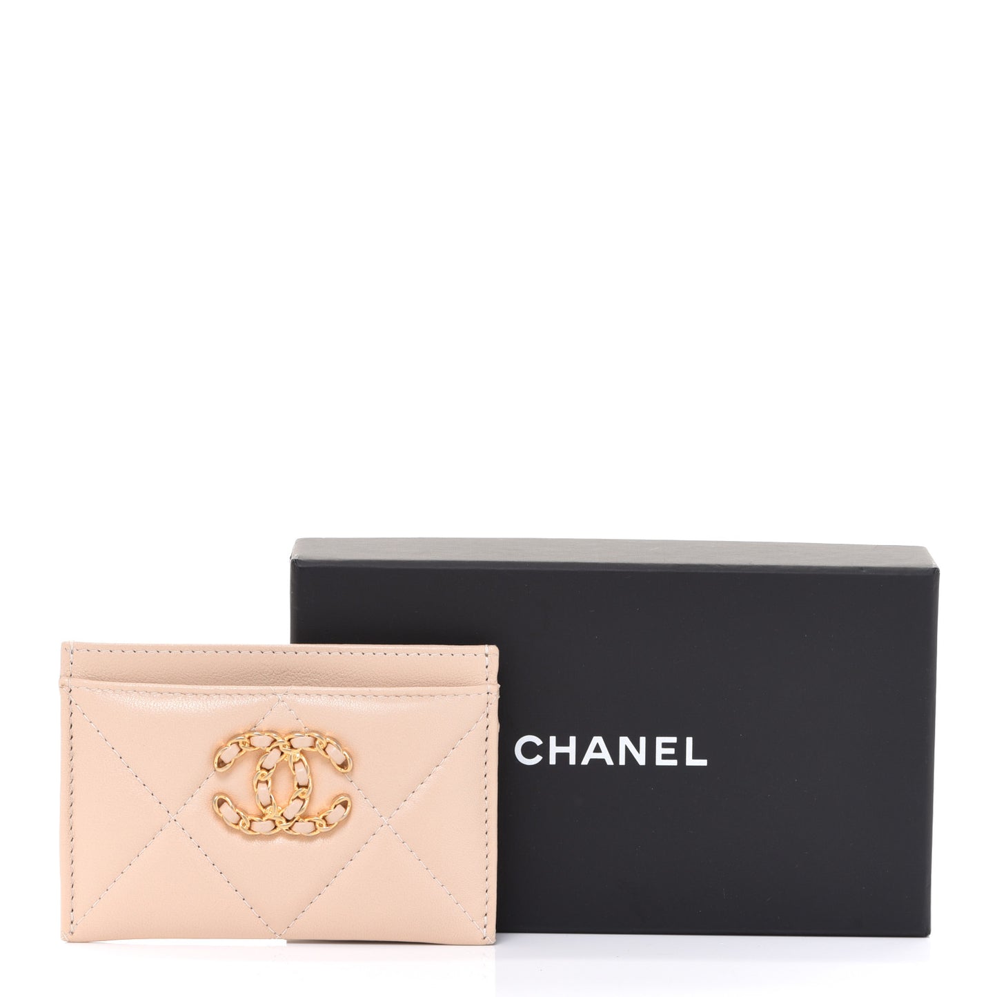 Shiny Goatskin Quilted Chanel 19 Card Holder Beige
