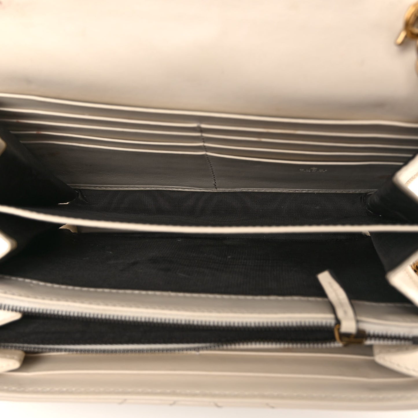 Calfskin Matelasse GG Marmont Chain Wallet Mystic White