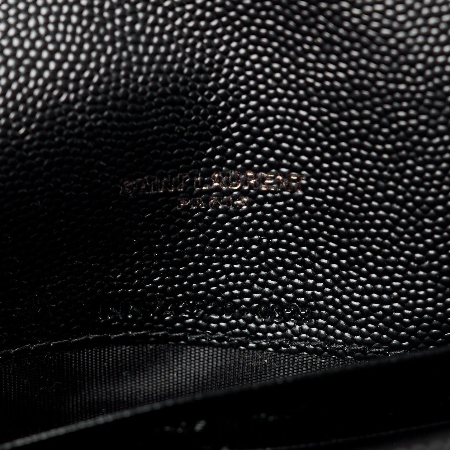 Grain De Poudre Matelasse Chevron Monogram Monochrome Envelope Chain Wallet Black