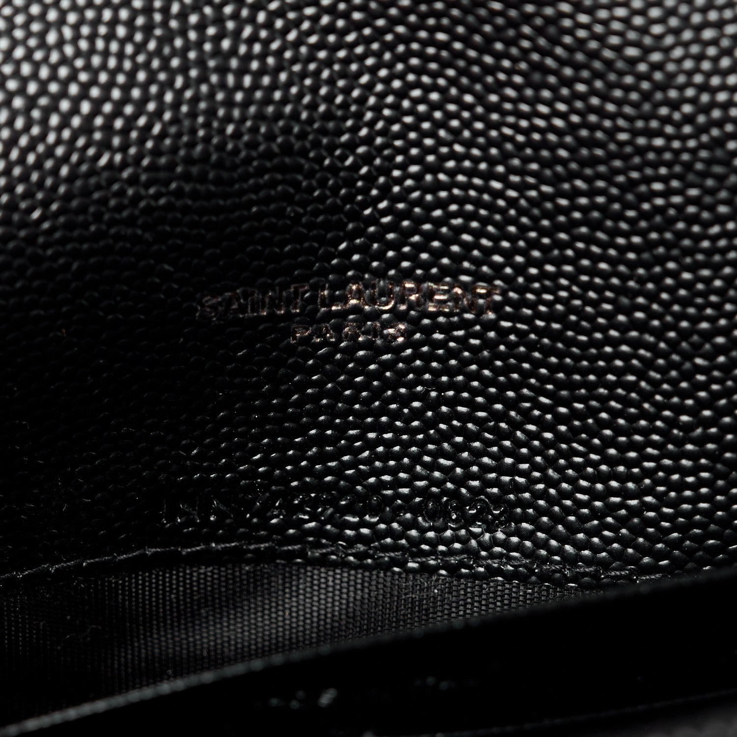 Saint Laurent Grain De Poudre Matelasse Chevron Monogram Monochrome Envelope Chain Wallet Black 6 of 9