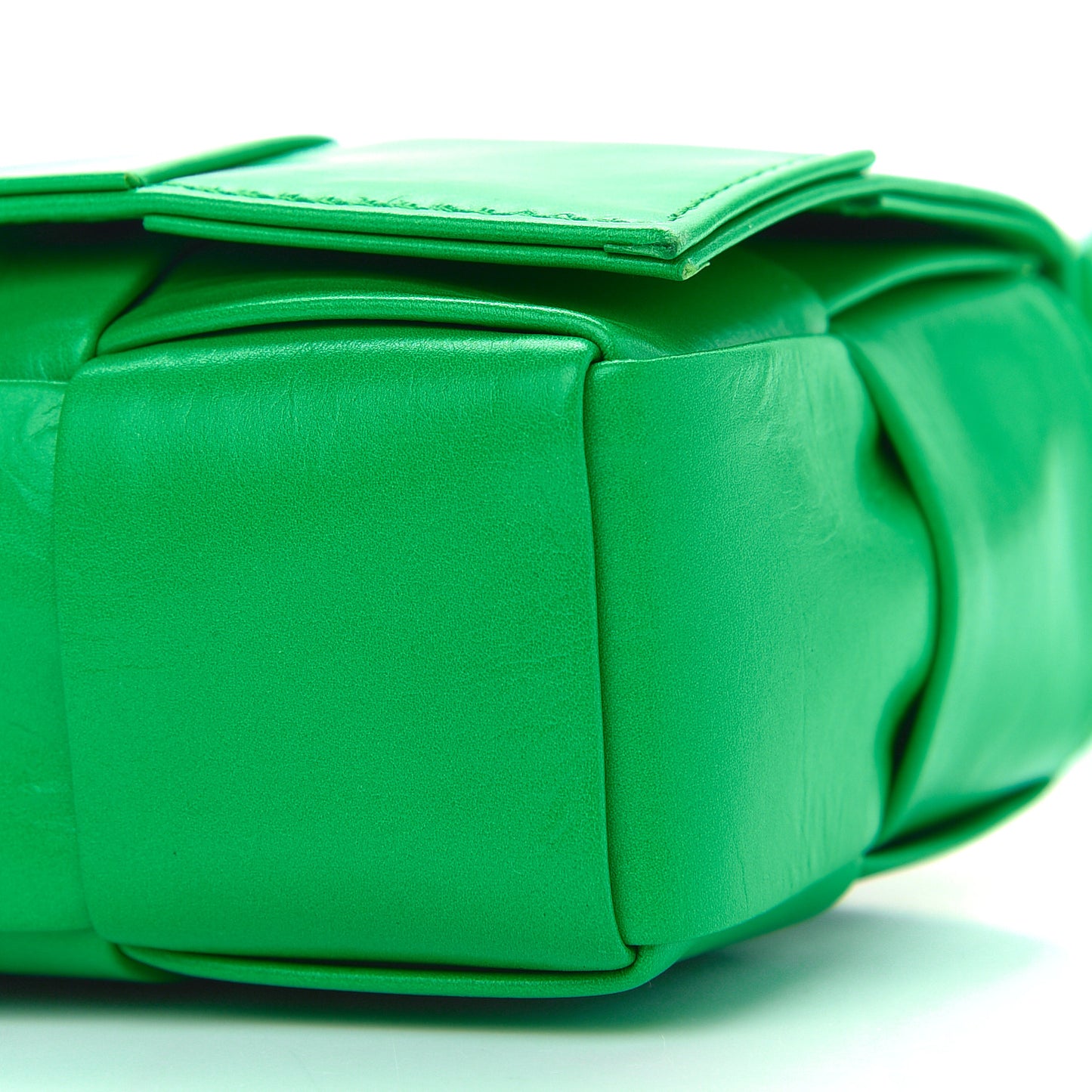 Paper Calfskin Maxi Intreccio Extra Mini Cassette Crossbody Bag Grass