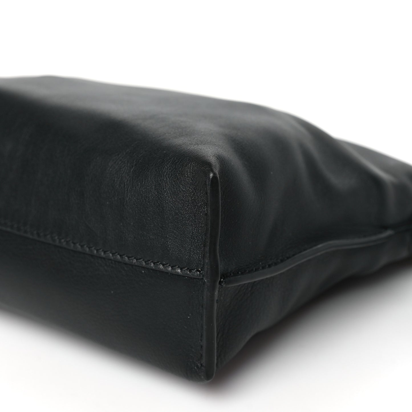 Mellow Nappa Donut Chain Flamenco Knot Clutch Black