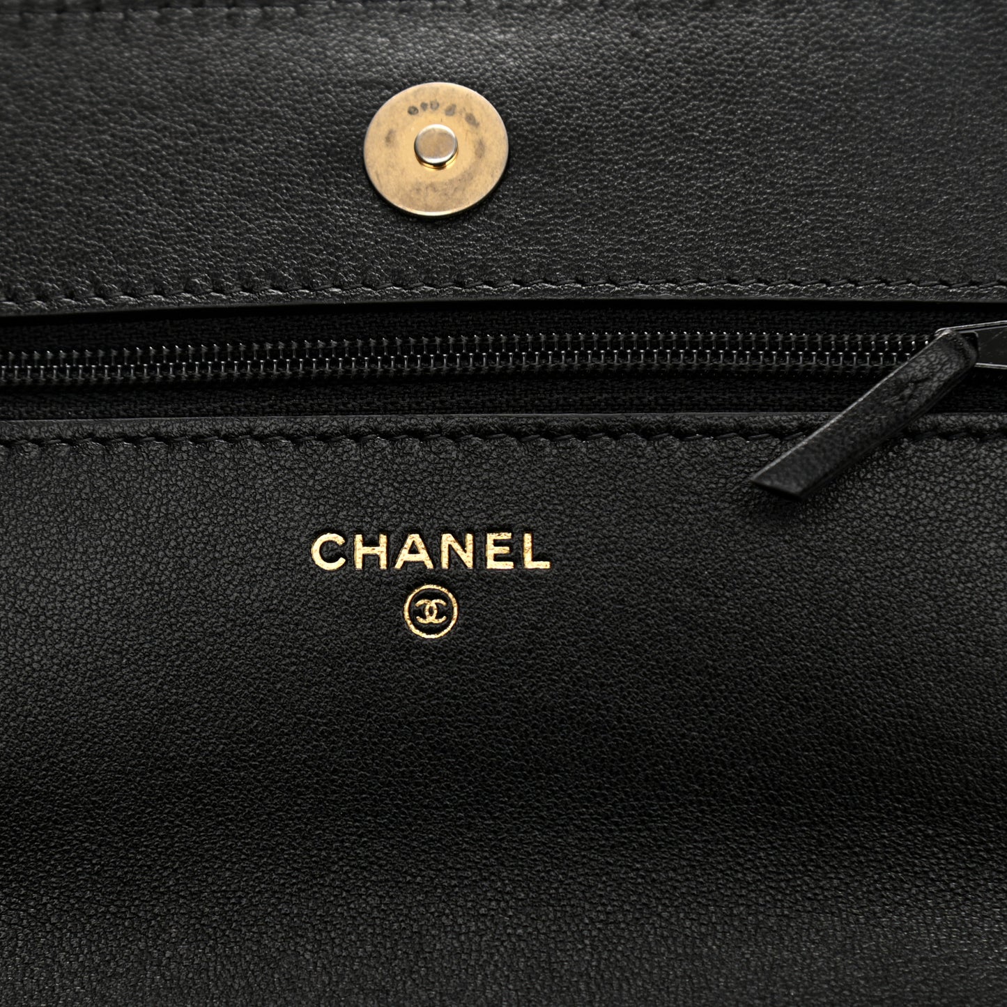 Lambskin Quilted Chanel 19 Wallet On Chain WOC Black