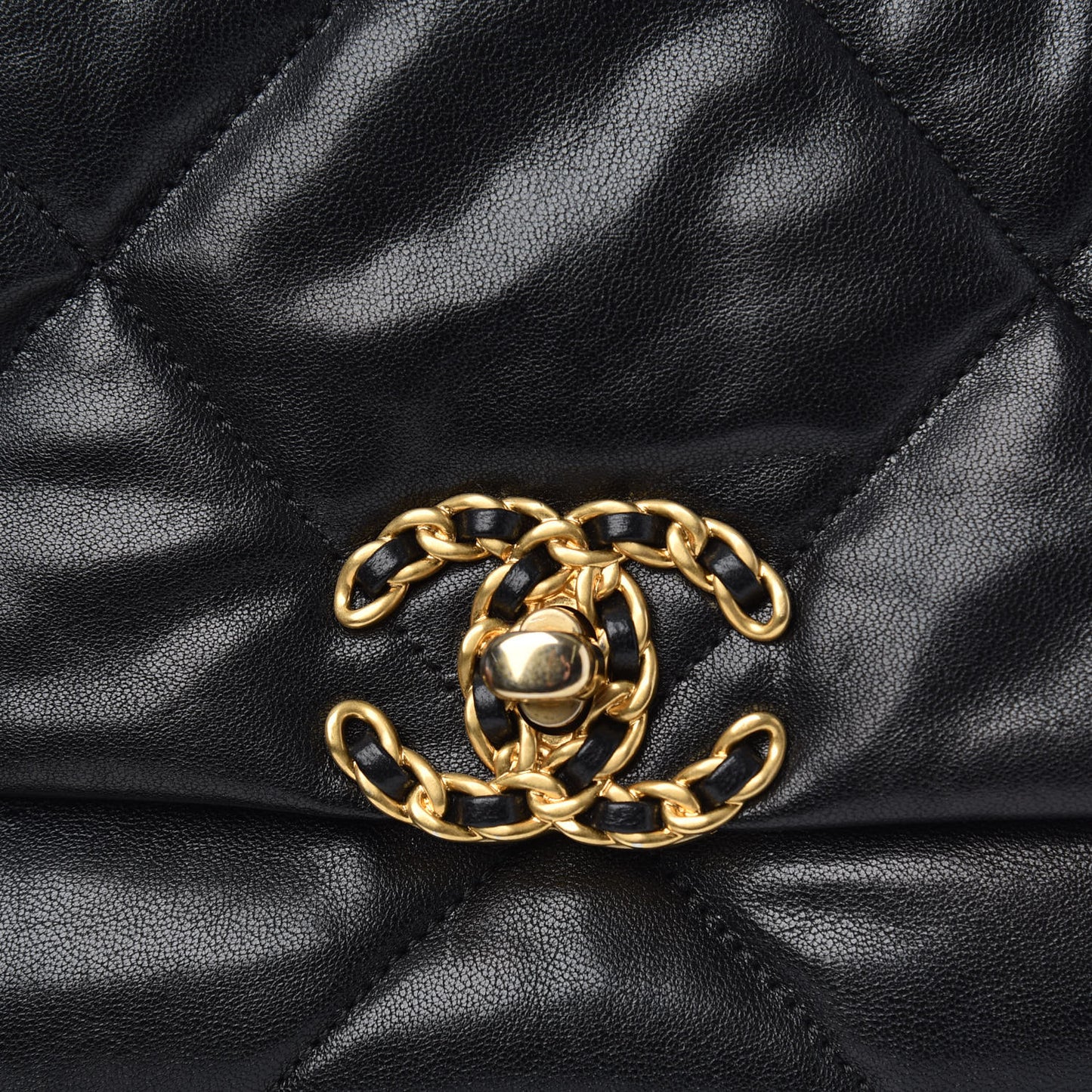 Goatskin Quilted Medium Chanel 19 Flap Black
