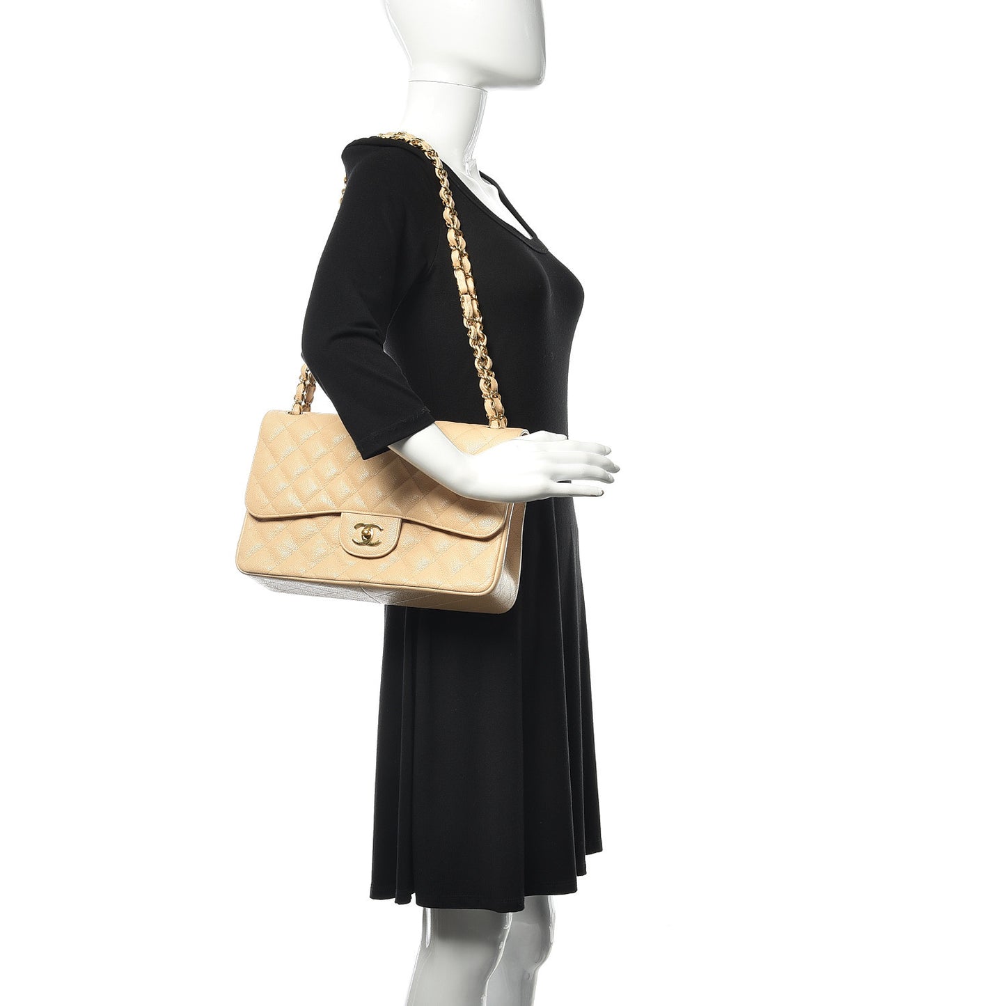 Caviar Quilted Jumbo Double Flap Beige Clair