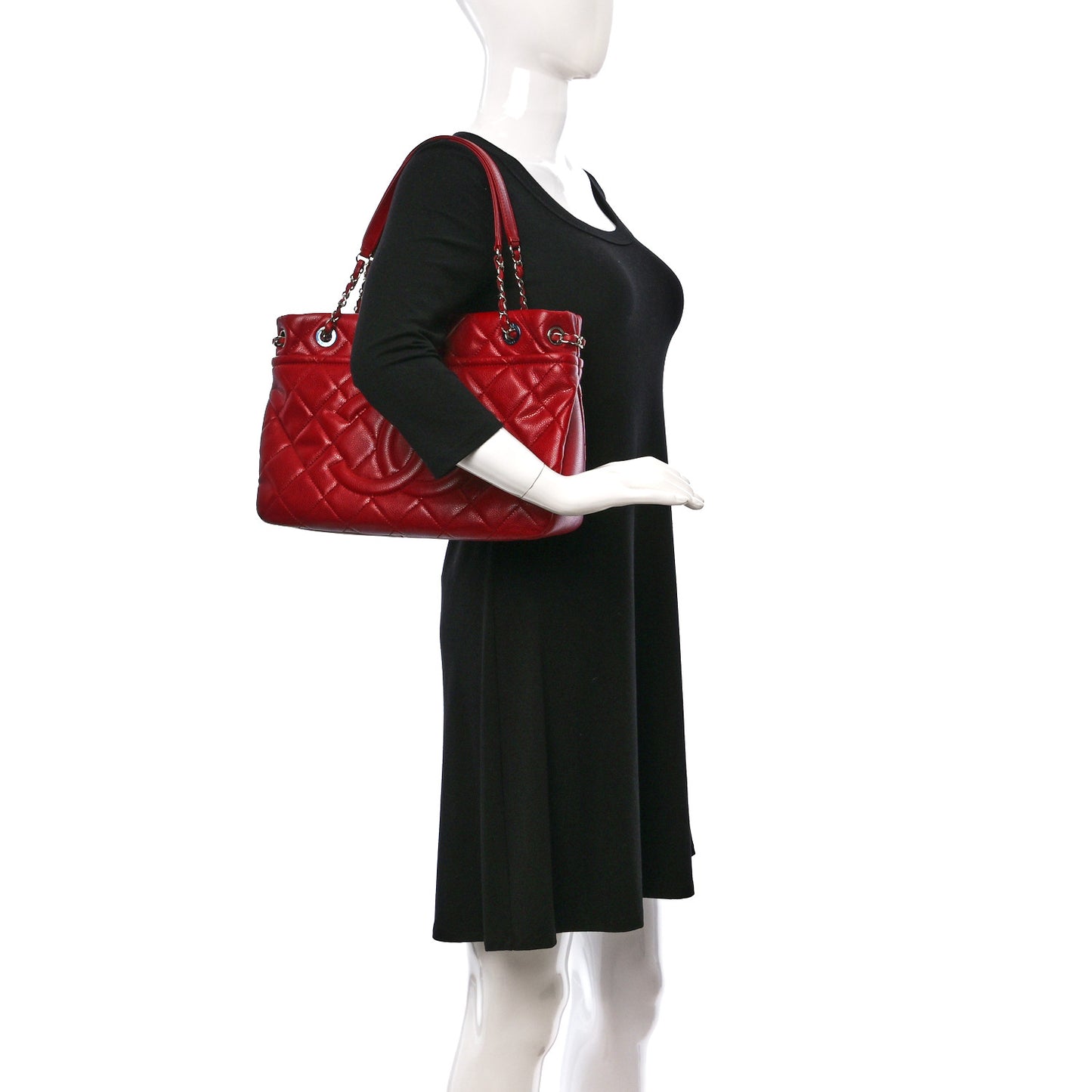 Caviar Quilted Timeless CC Soft Tote Red