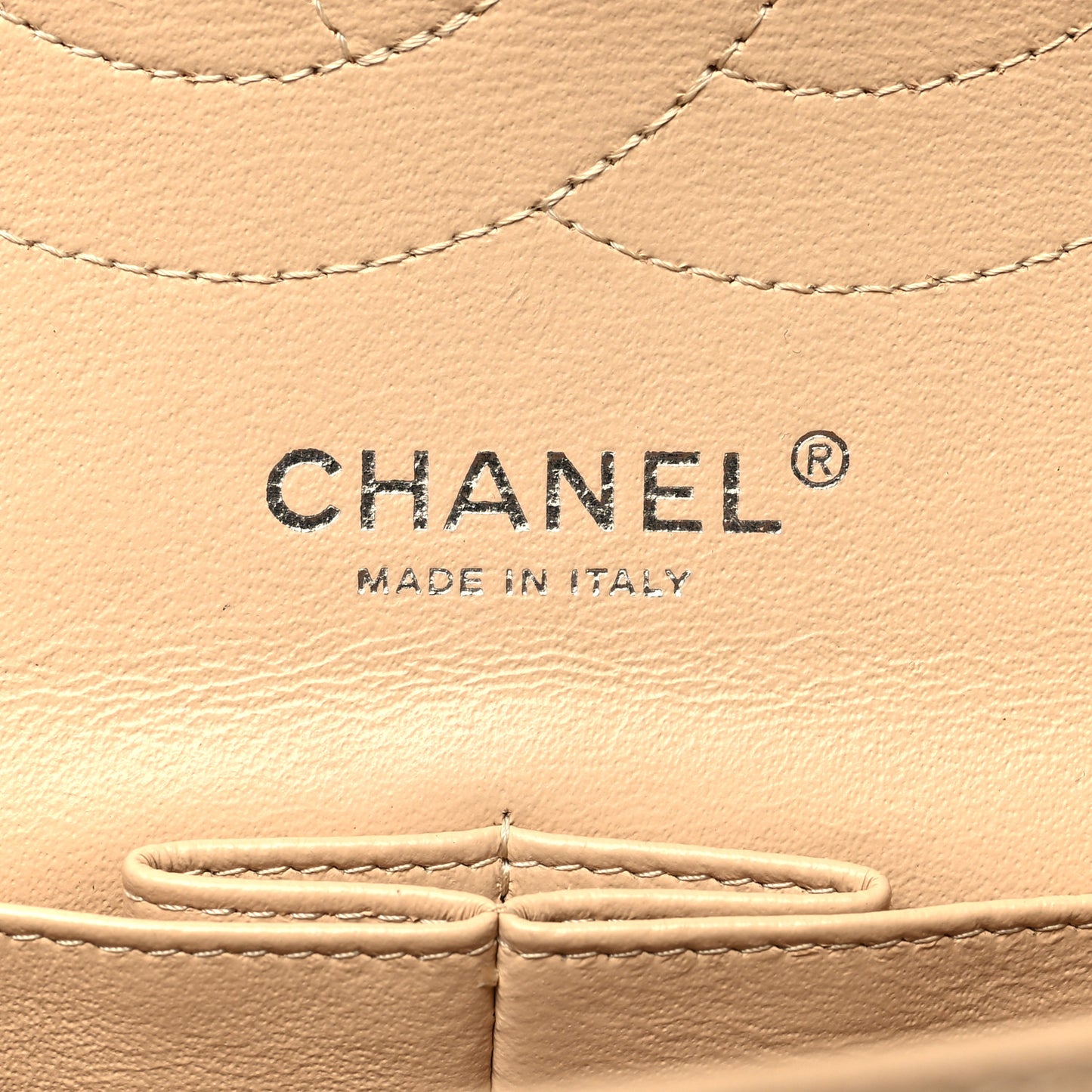 Caviar Quilted Jumbo Double Flap Beige Clair