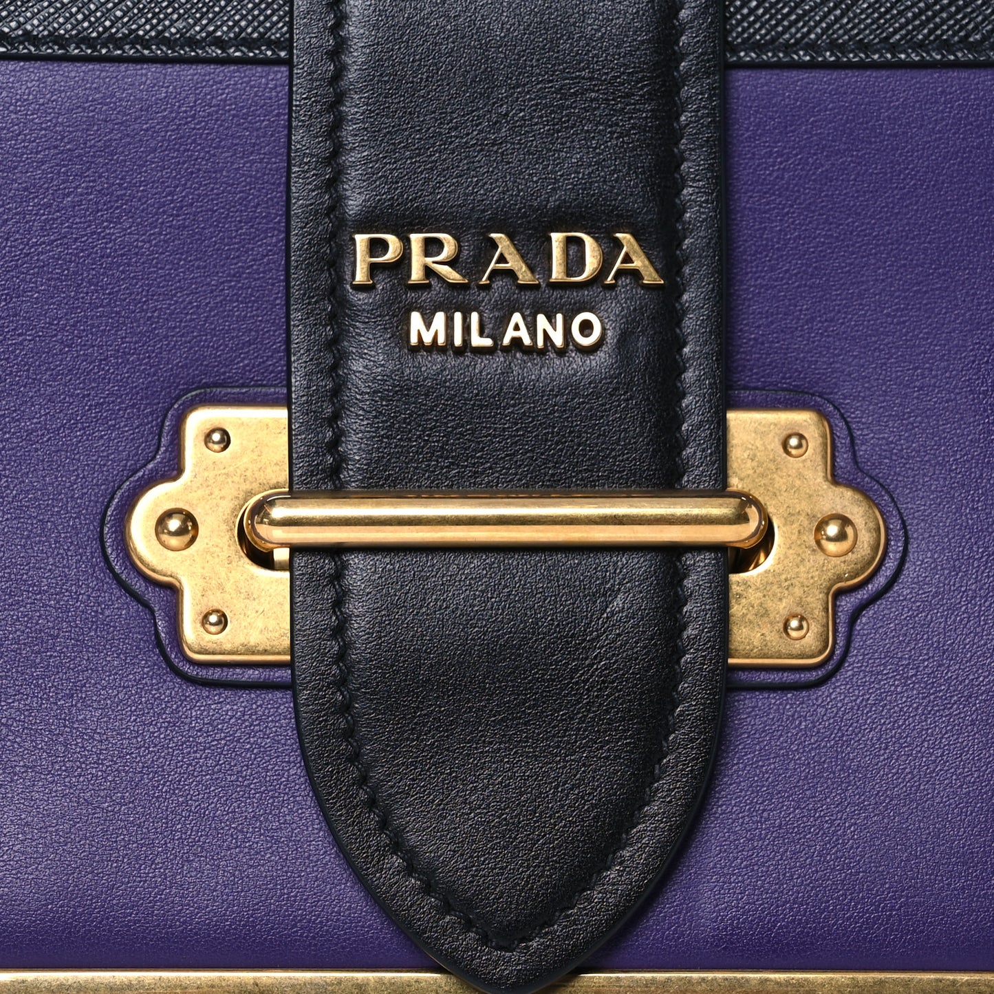 City Calfskin Saffiano Cahier Bag Viola Black