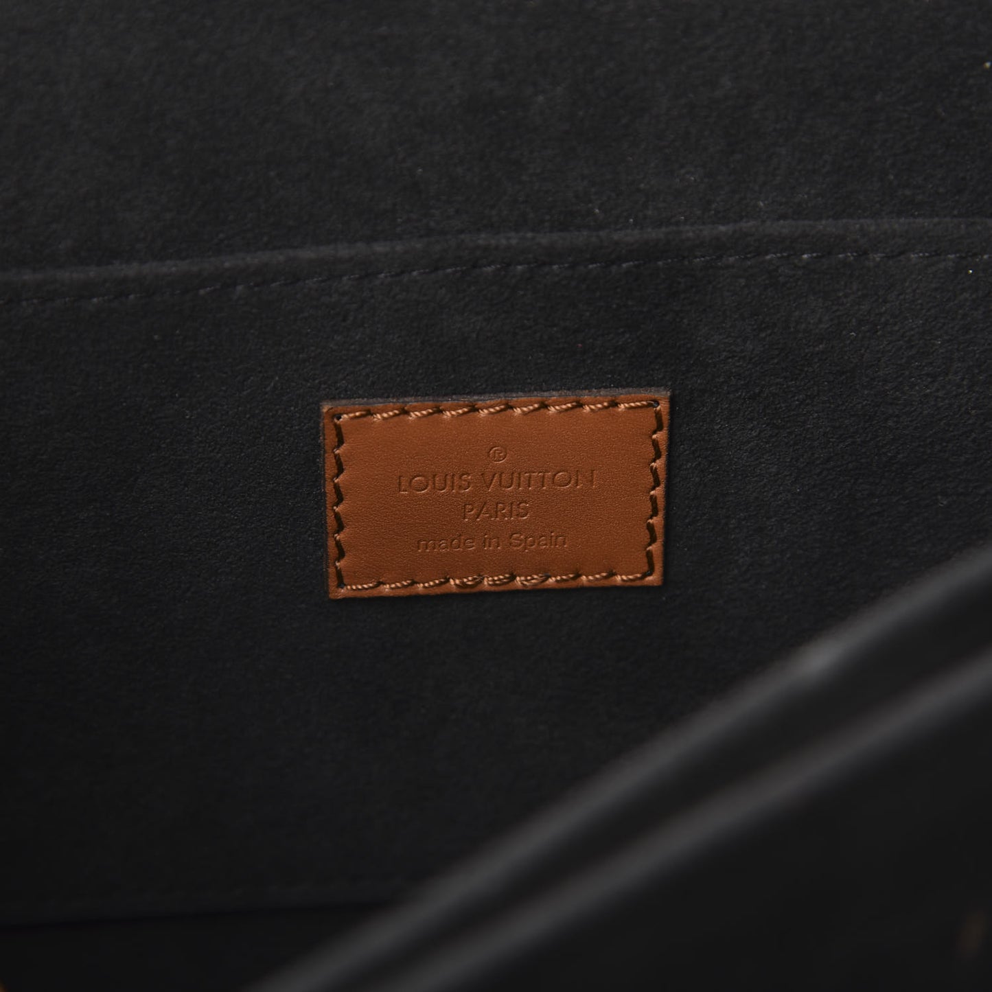 Reverse Monogram Dauphine MM