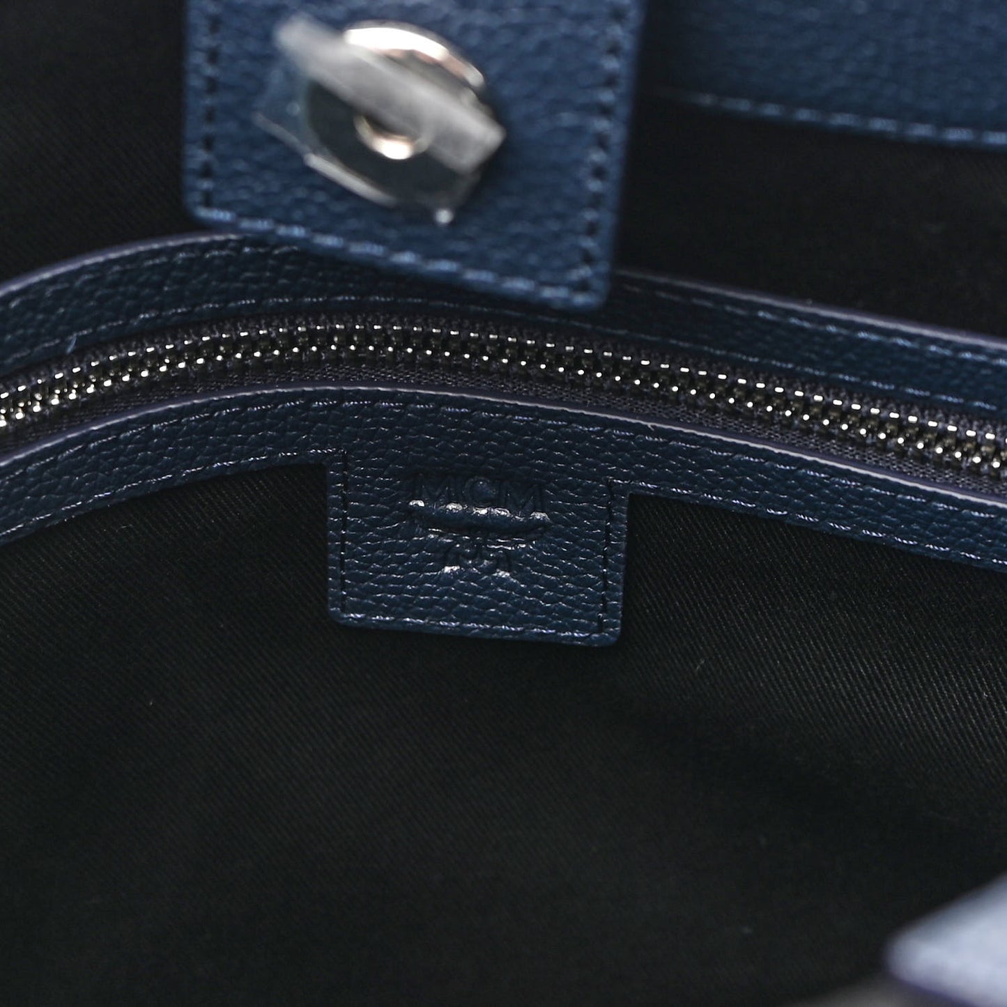 Calfskin Small Portuna Tote Black