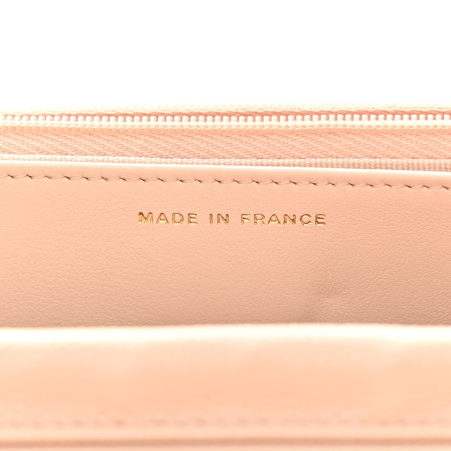 Caviar Quilted Wallet on Chain WOC Light Beige
