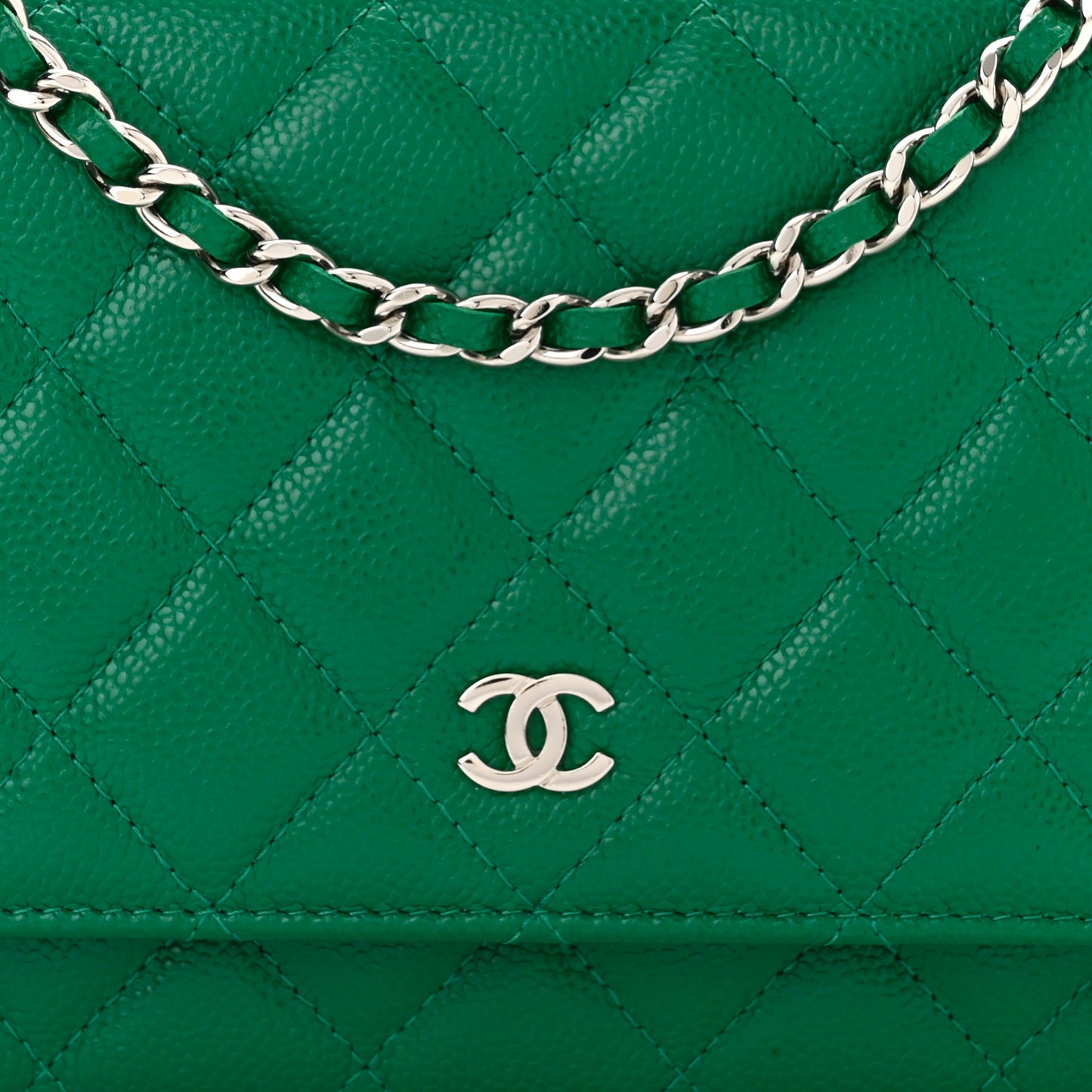 Caviar Quilted Wallet On Chain WOC Green
