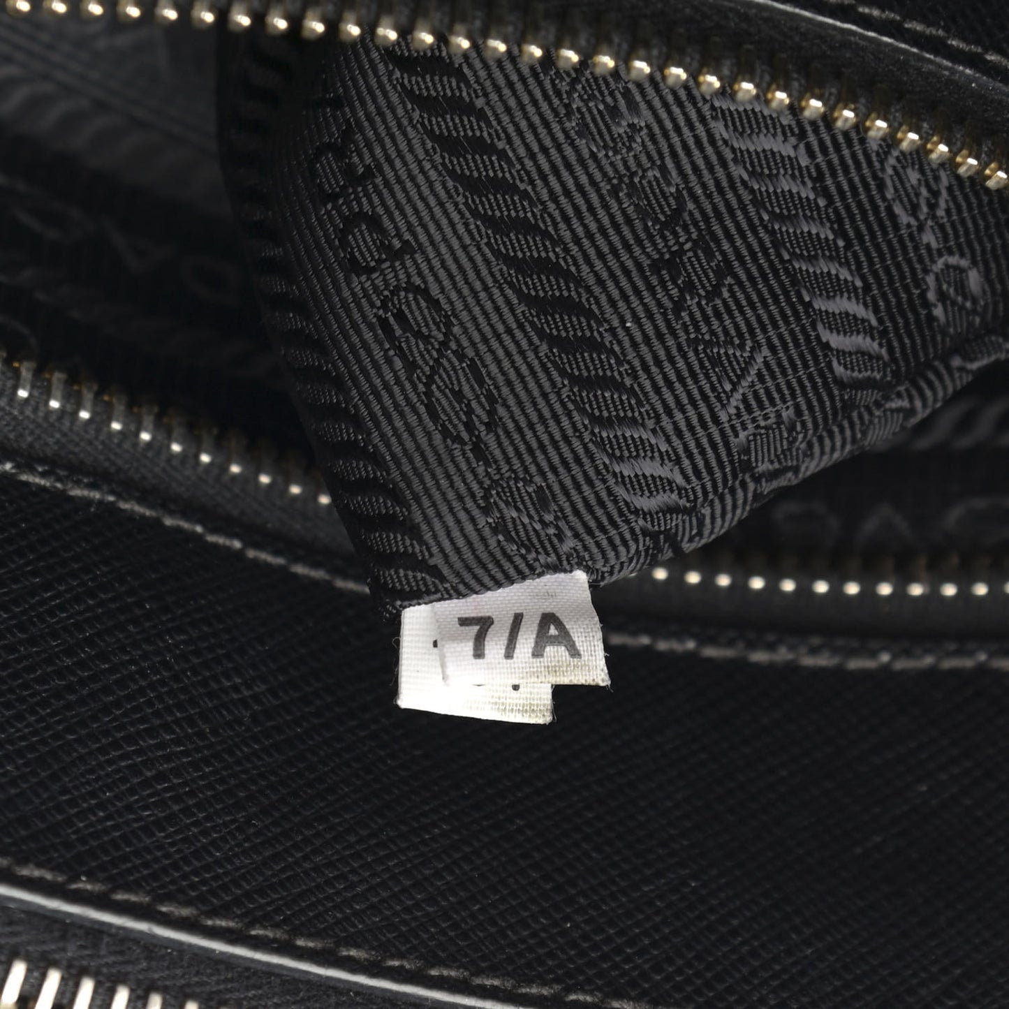 Saffiano Small Galleria Double Zip Tote Black