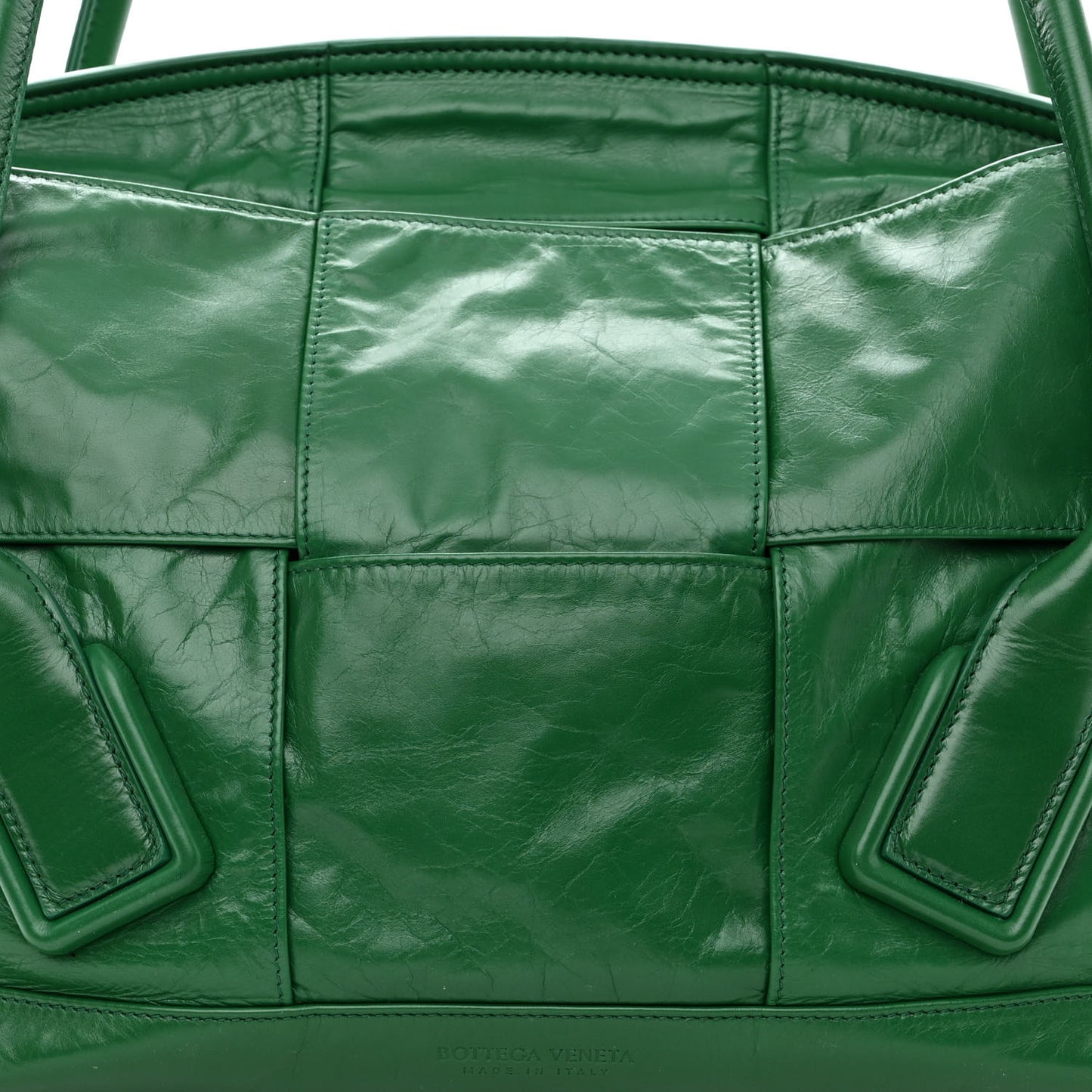 Paper Calfskin Maxi Intrecciato Medium Arco Slouch Racing Green