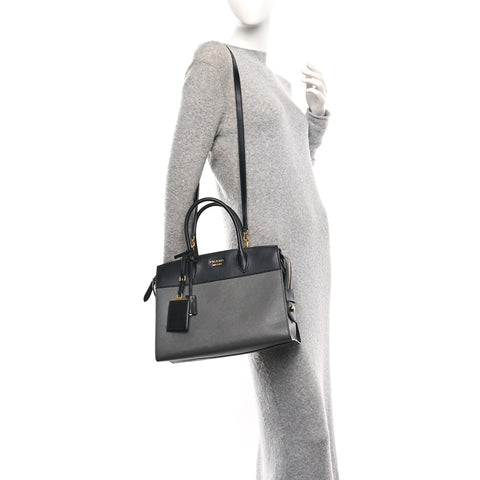Saffiano City Calfskin Medium Esplanade Tote Mercurio Black