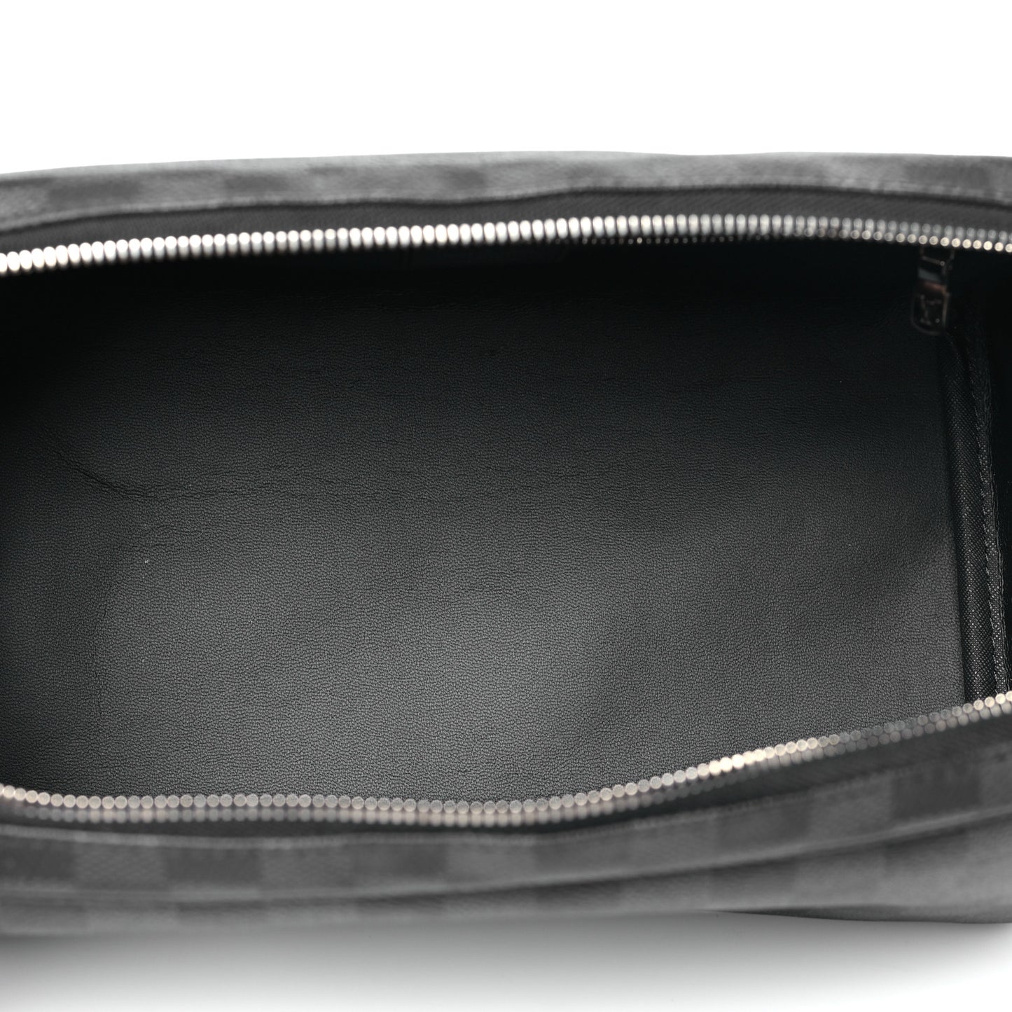 Damier Graphite Dopp Kit Toilet Pouch