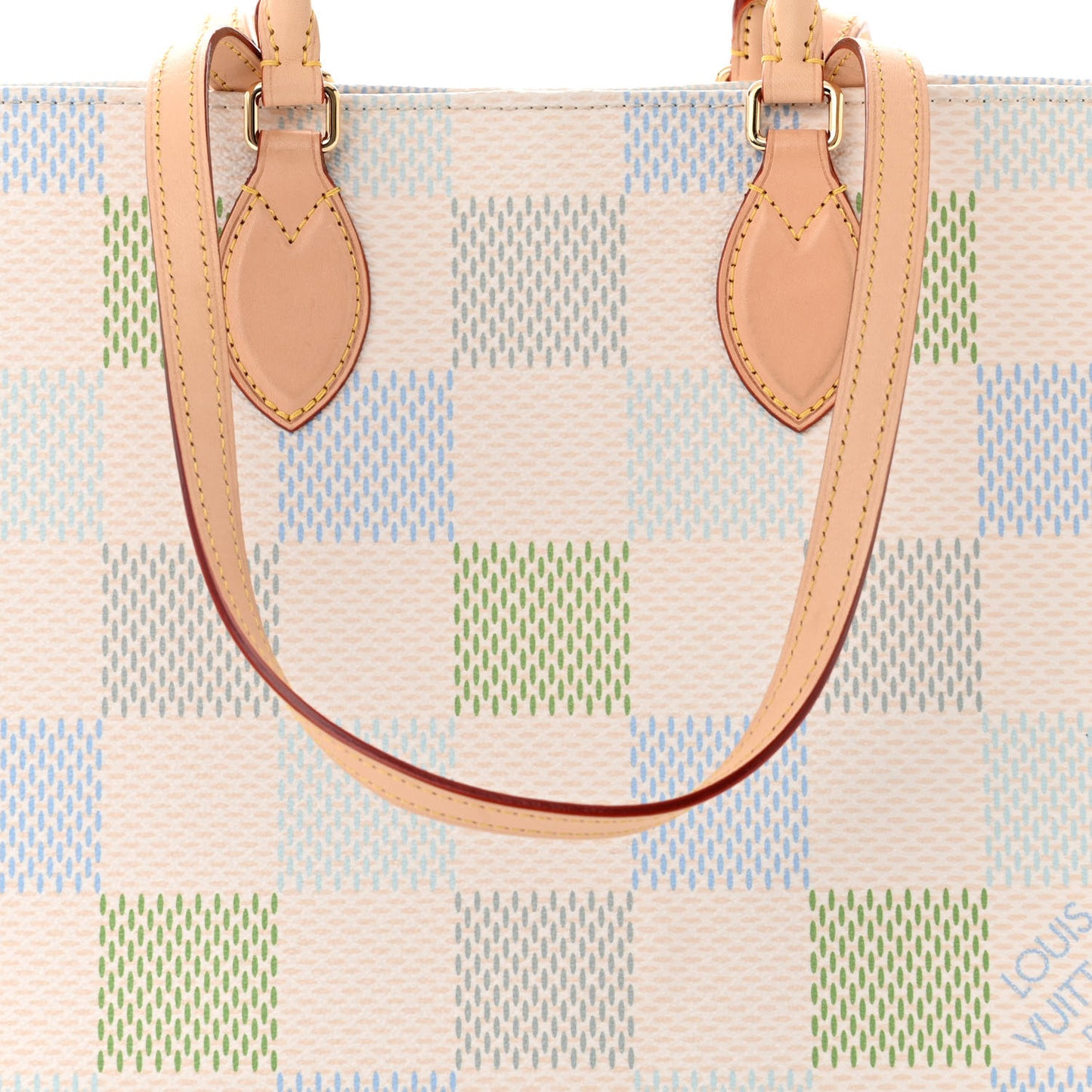 Damier Giant Onthego MM Pistachio