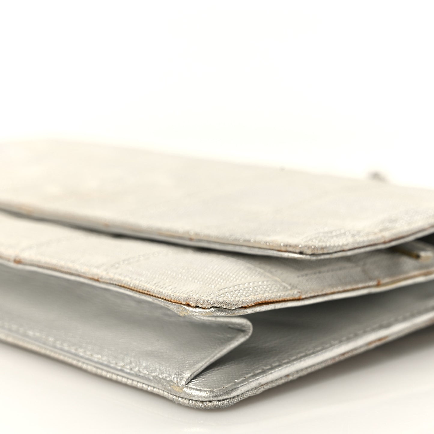 Nylon Travel Wallet On Chain WOC Metallic Silver