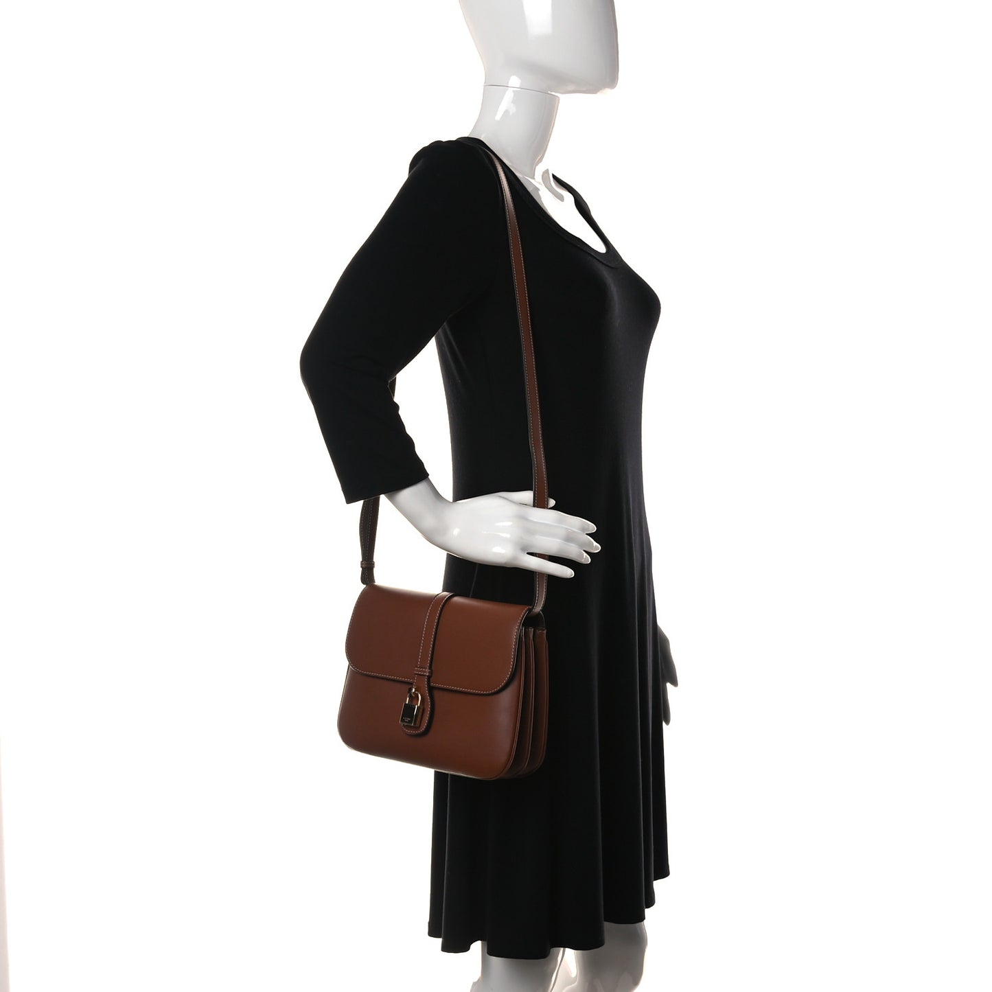 Smooth Calfskin Medium Tabou Tan