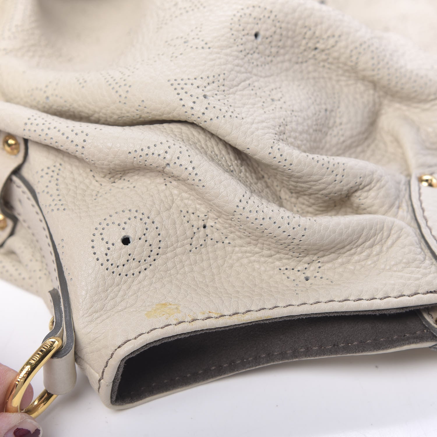 Louis Vuitton Mahina L Ivory 8 of 15