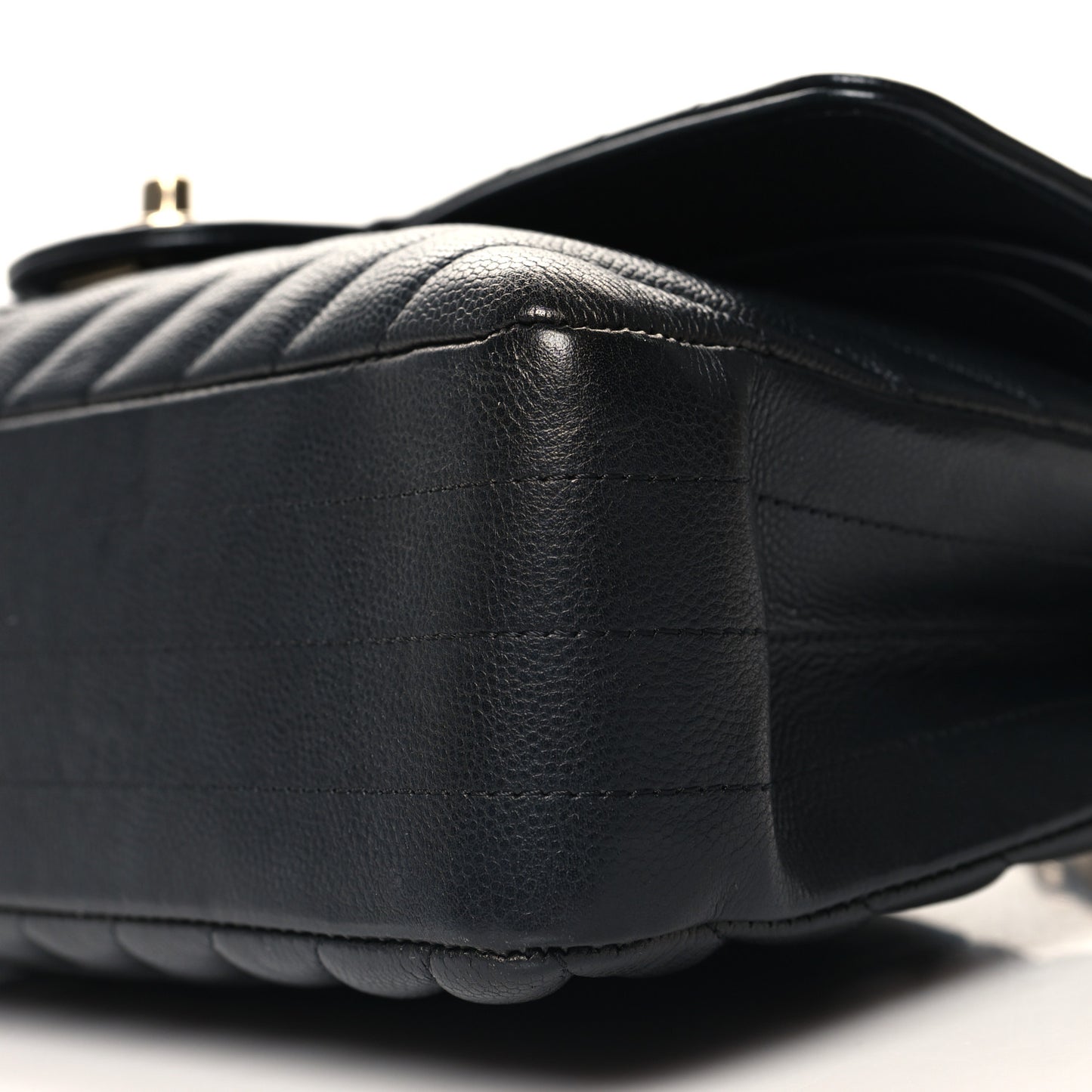 Caviar Chevron Quilted Medium Double Flap Black