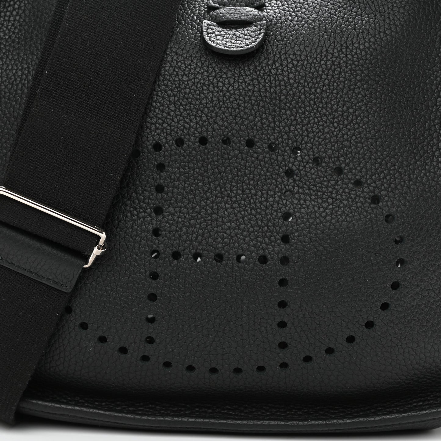 Taurillon Clemence Evelyne III PM Black