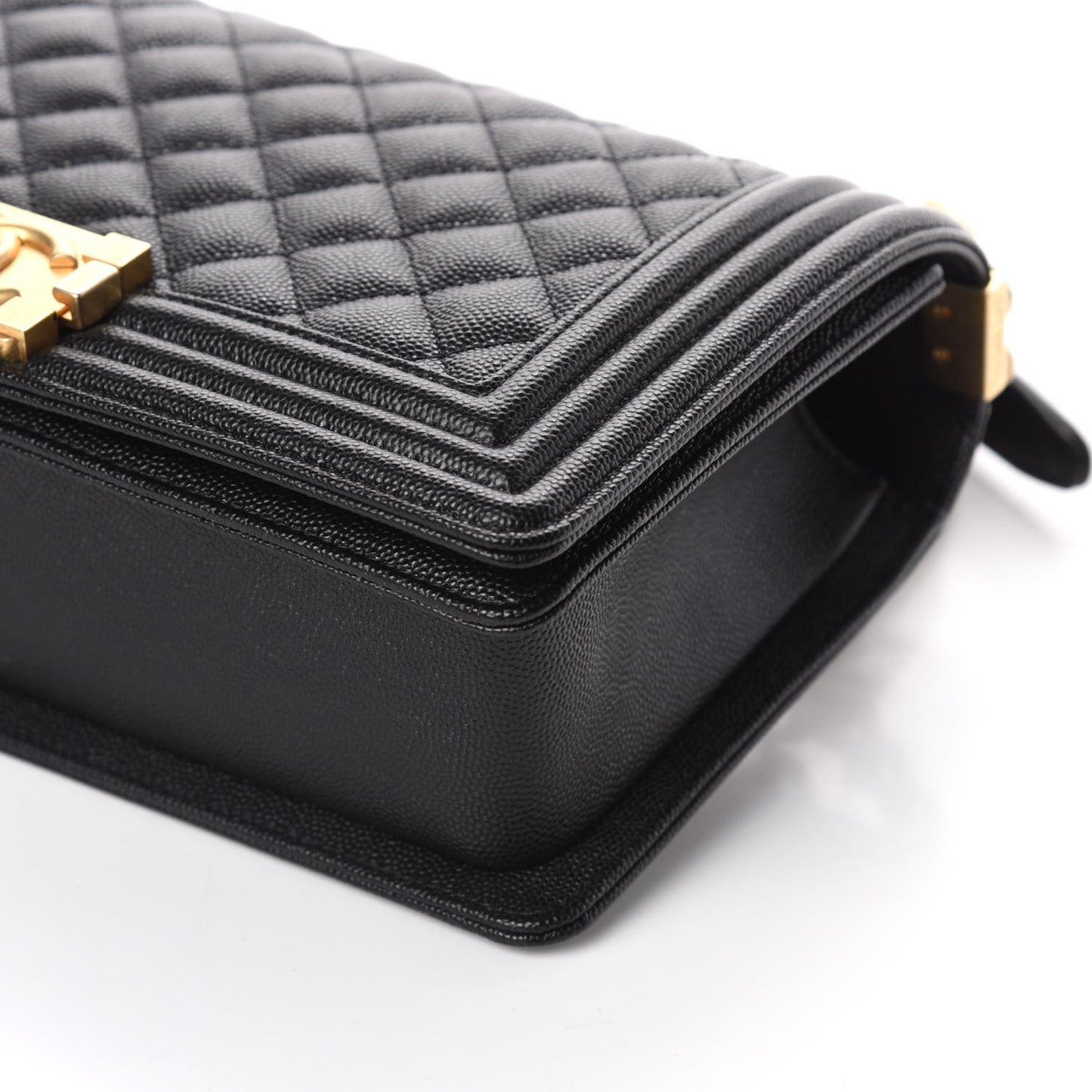 Caviar Quilted Medium Boy Flap Black