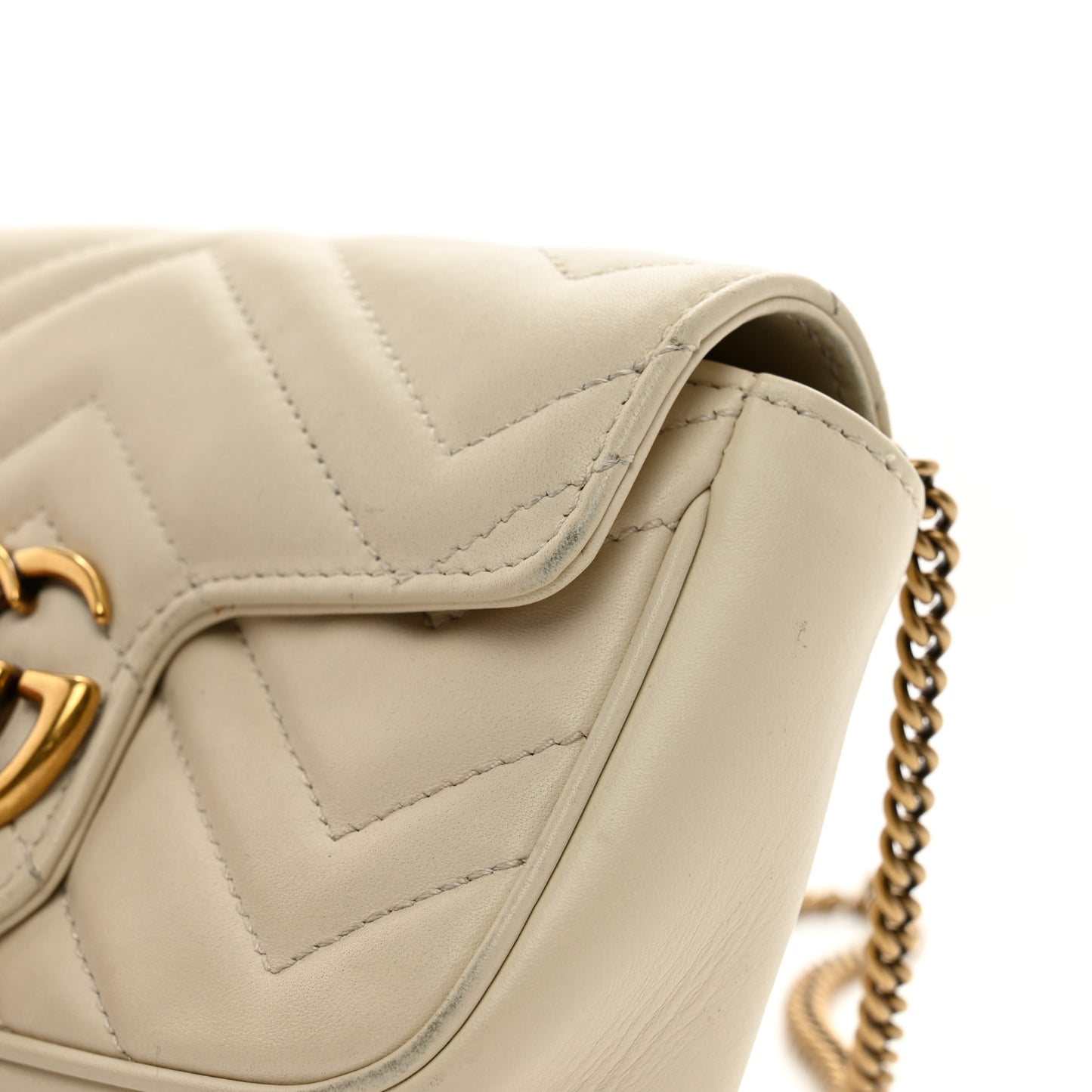 Calfskin Matelasse Super Mini GG Marmont Shoulder Bag White