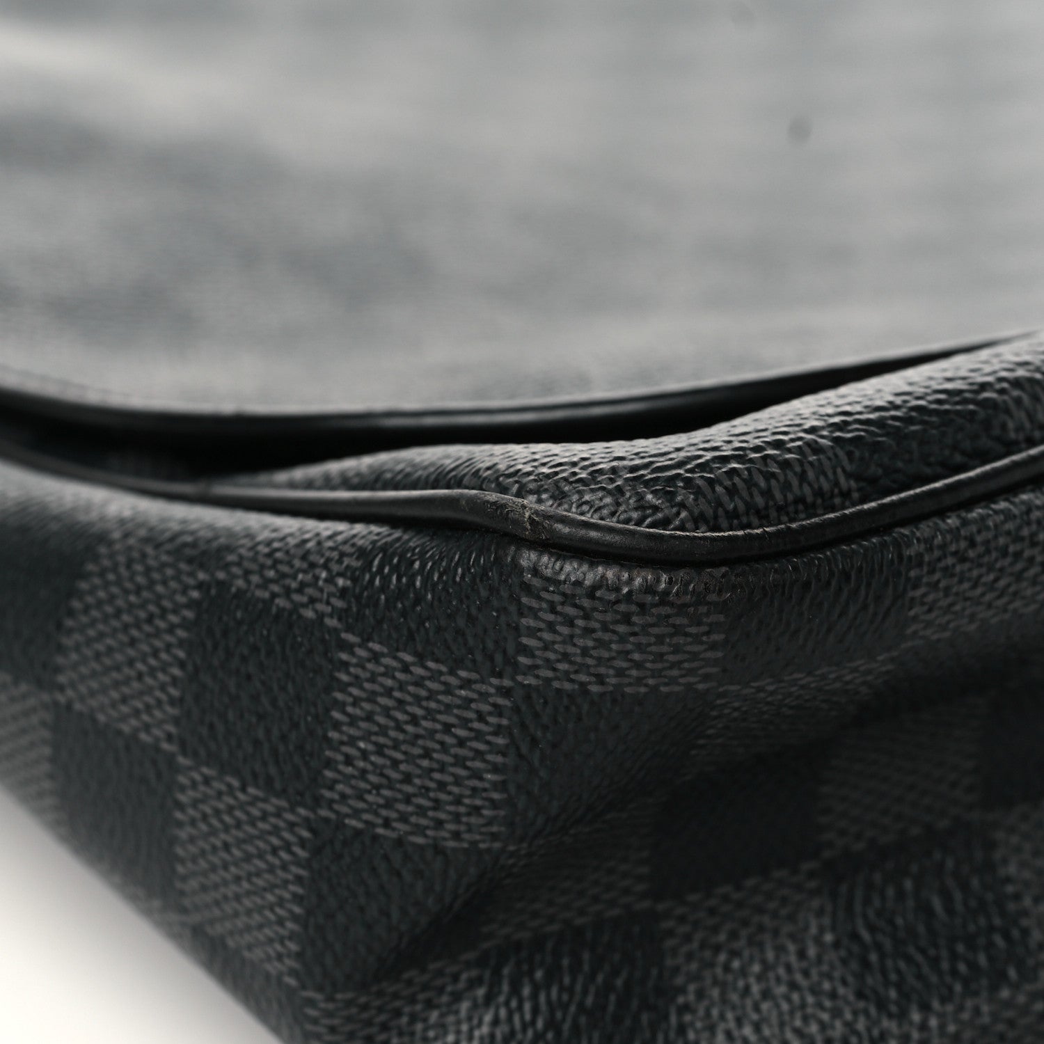 Louis Vuitton Damier Graphite Daniel MM 10 of 12