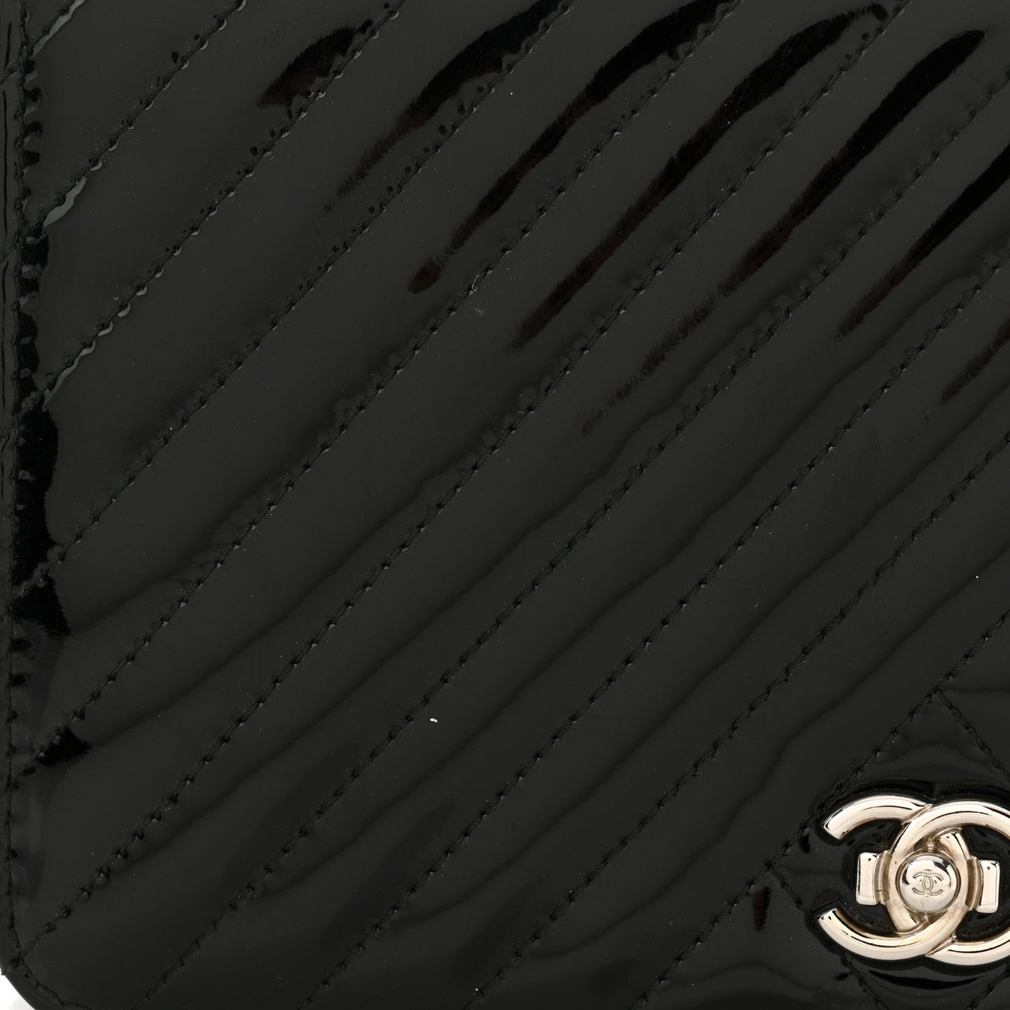 Patent Quilted Coco Boy Wallet On Chain WOC Black