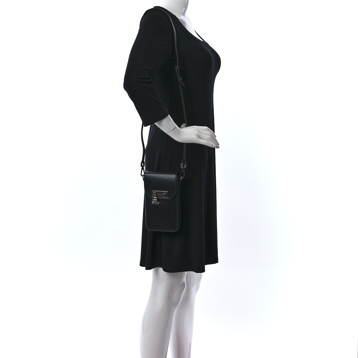 Smooth Calfskin Vertical Pouch Black