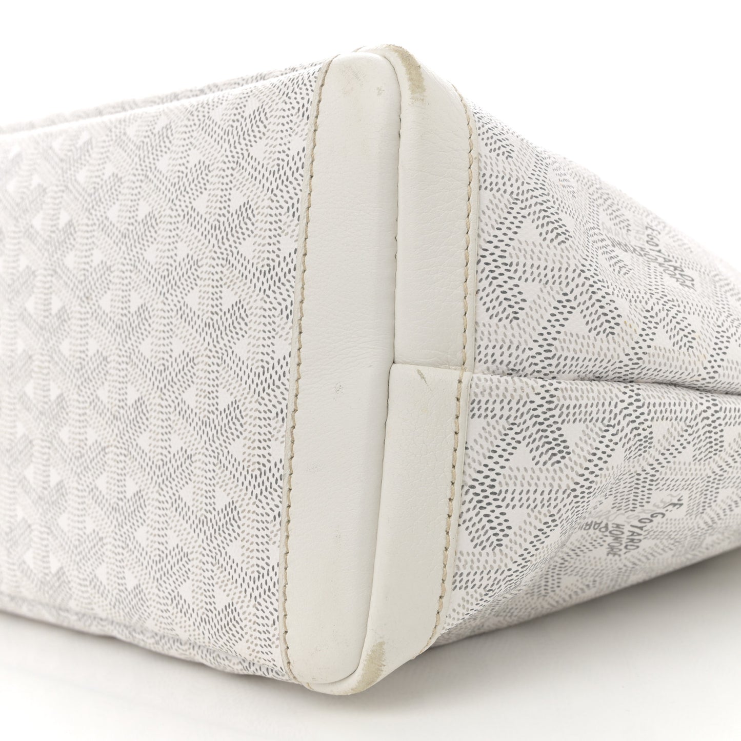 Goyardine Artois PM White