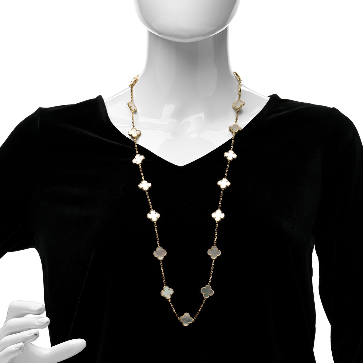18K Yellow Gold Mother of Pearl 20 Motifs Vintage Alhambra Necklace