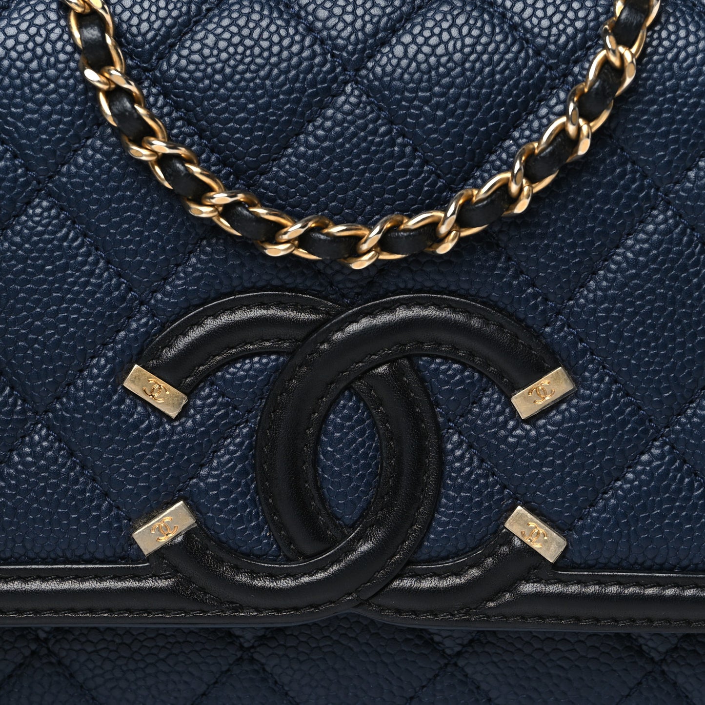 Caviar Quilted Small CC Filigree Flap Navy Black