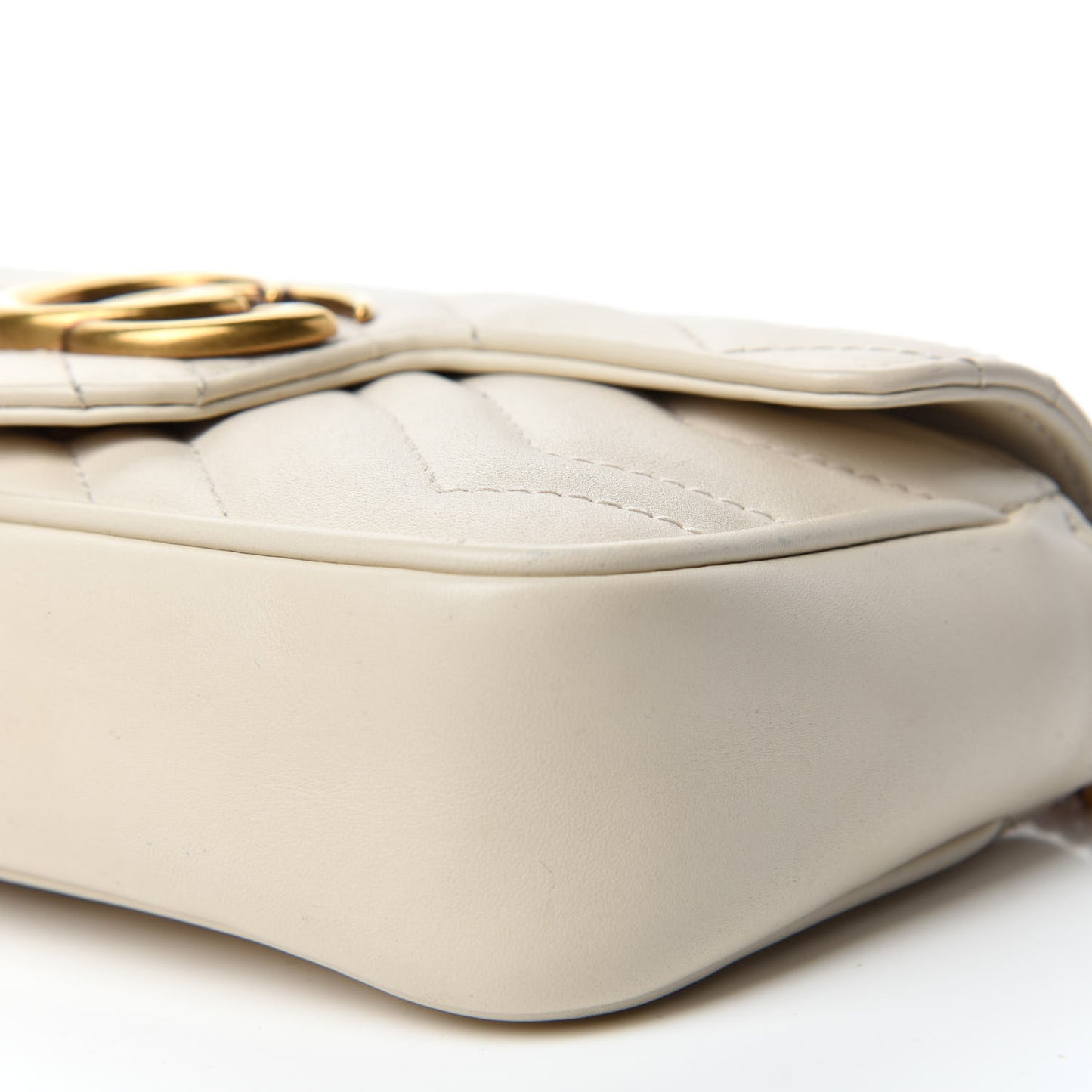 Calfskin Matelasse Super Mini GG Marmont Shoulder Bag White