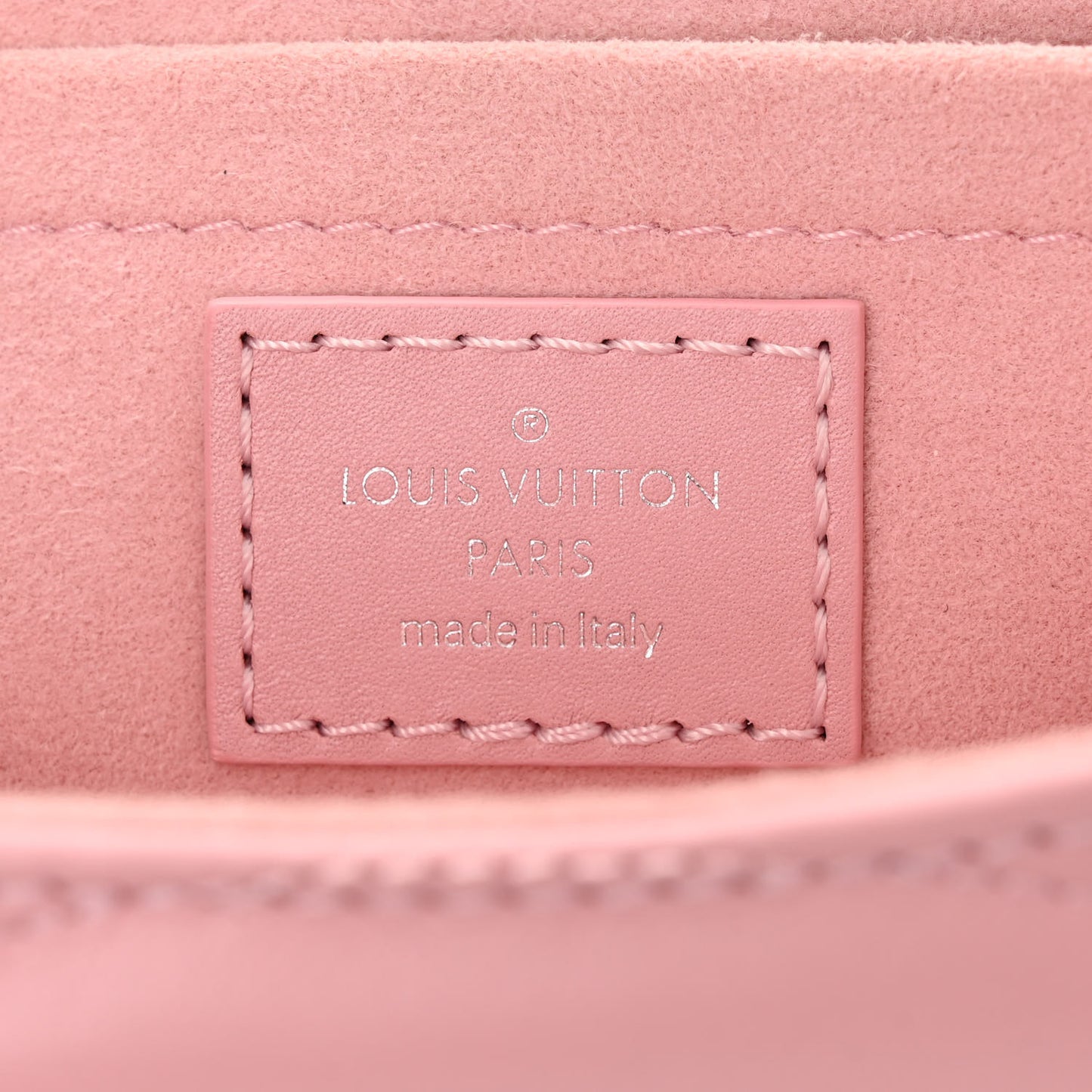Calfskin New Wave Chain MM Smoothie Pink