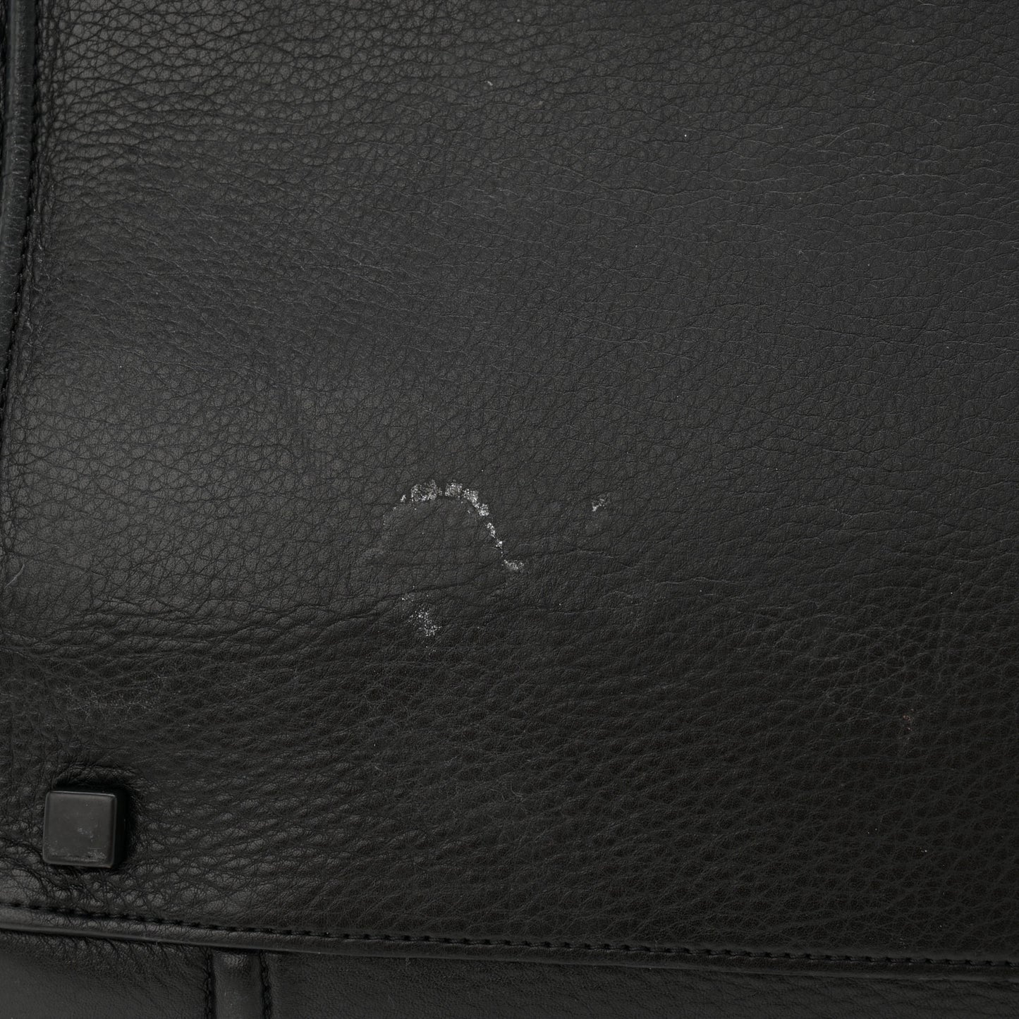 Supple Calfskin Medium Phantom Luggage Black