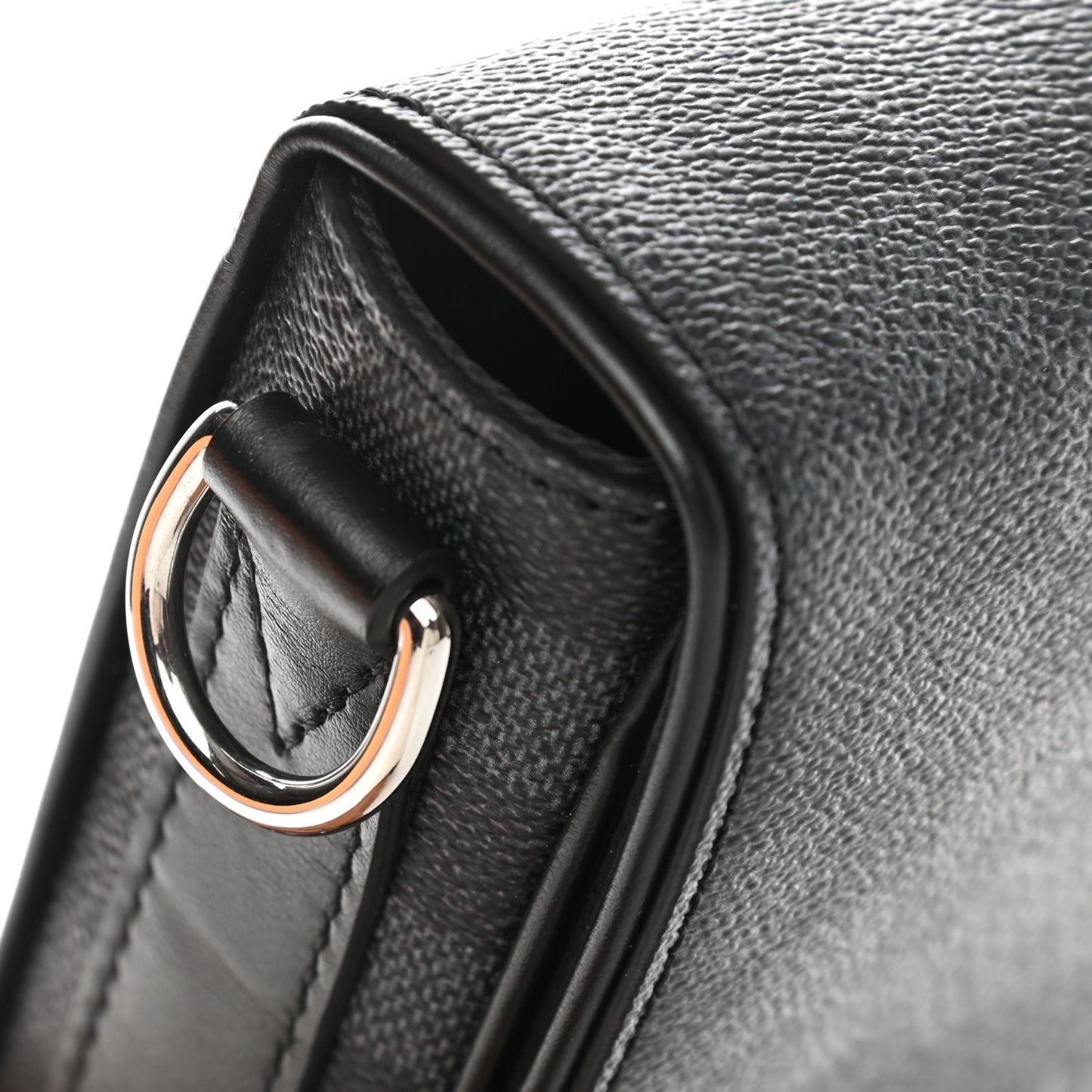 Damier Graphite 3D Studio Messenger