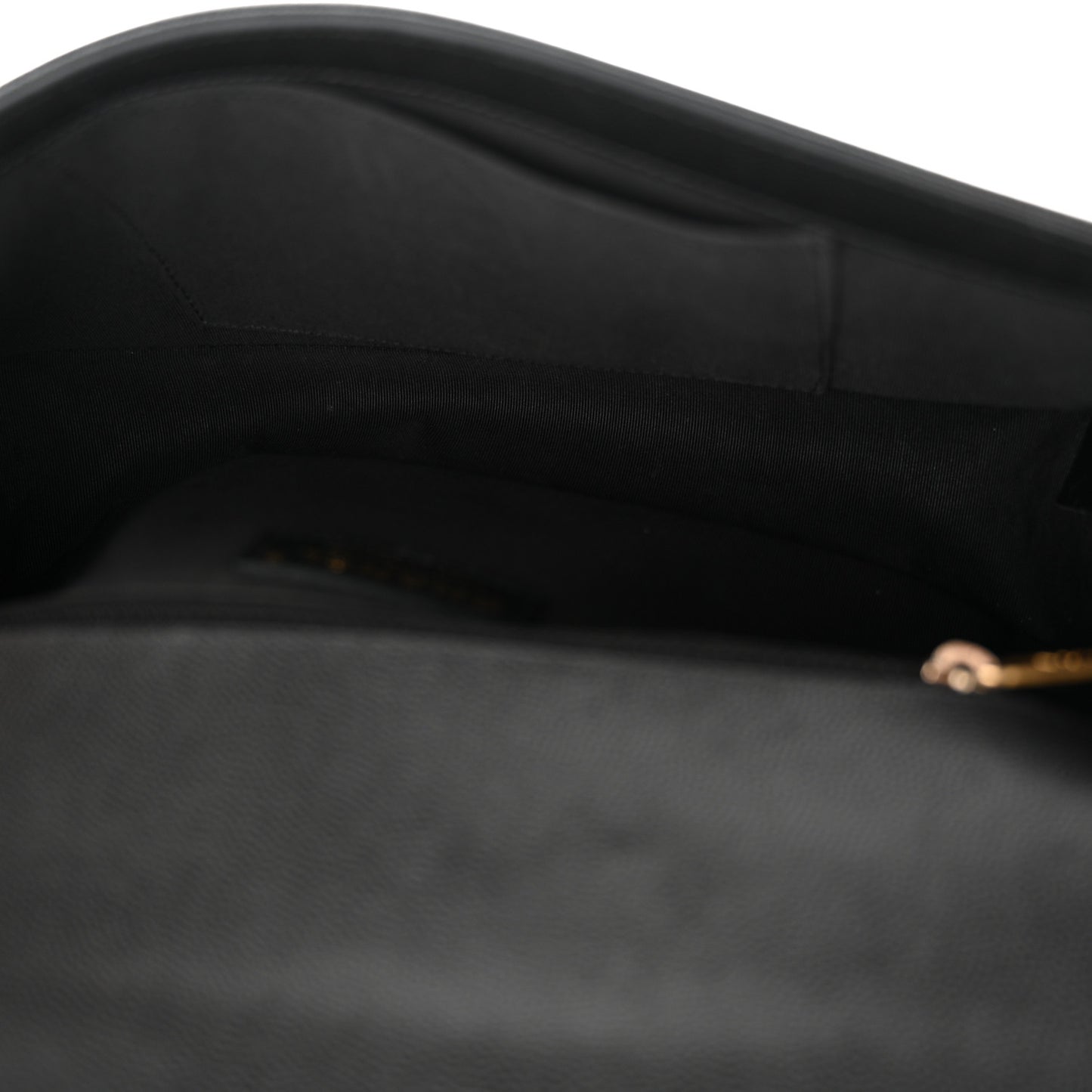Caviar Quilted New Medium Boy Flap Black