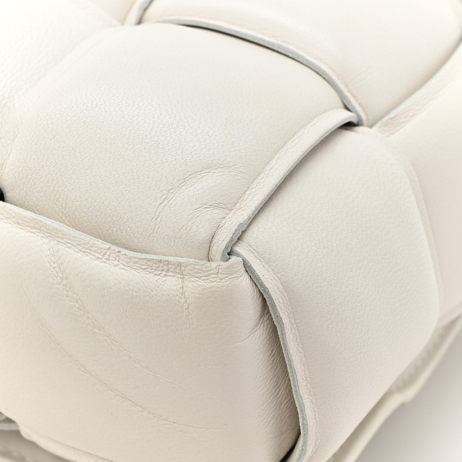 Bottega Veneta Lambskin Maxi Intreccio Padded Chain Cassette Crossbody Bag White 12 of 14