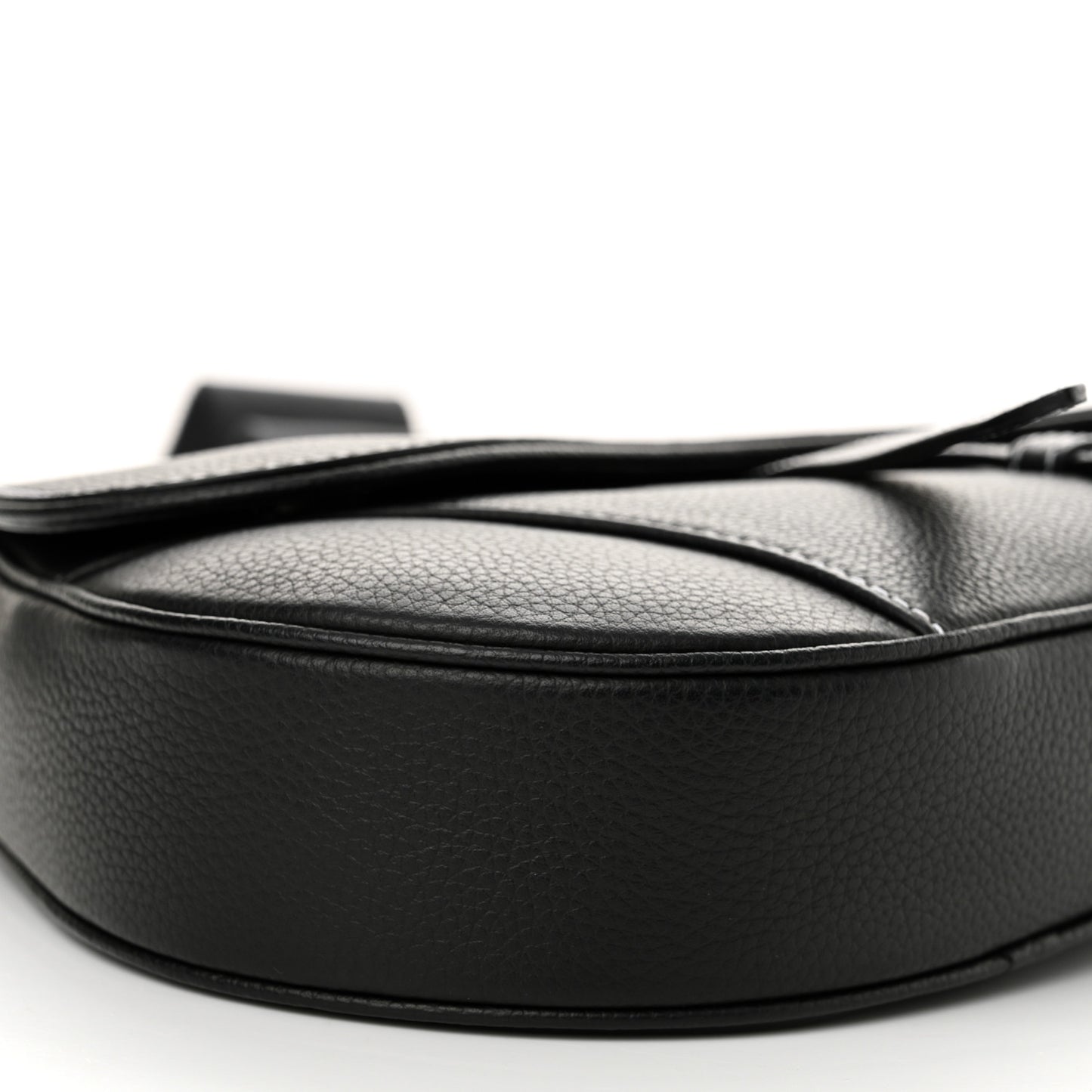 Grained Calfskin Mens Saddle Bag Black