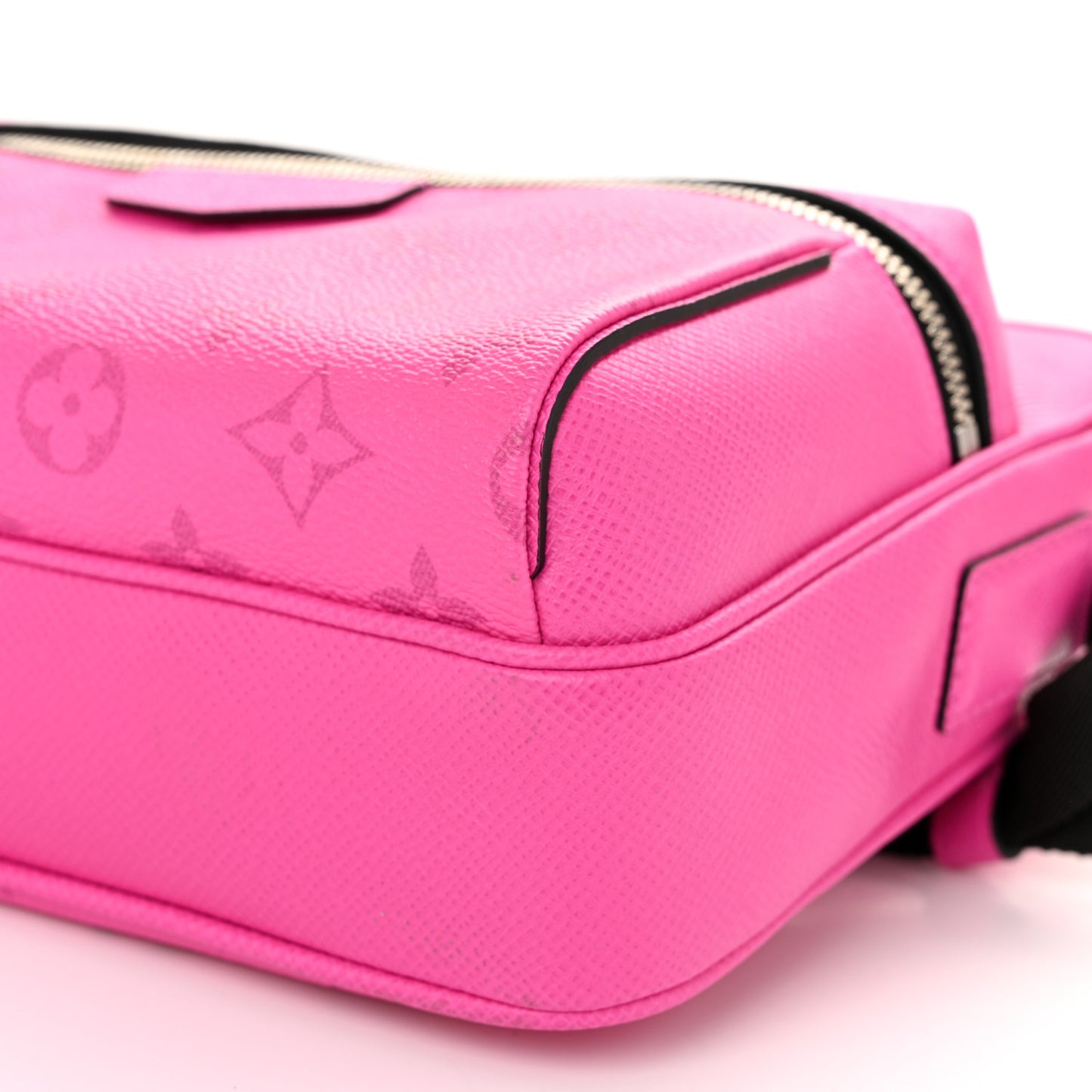 Taigarama Outdoor Messenger Fuchsia