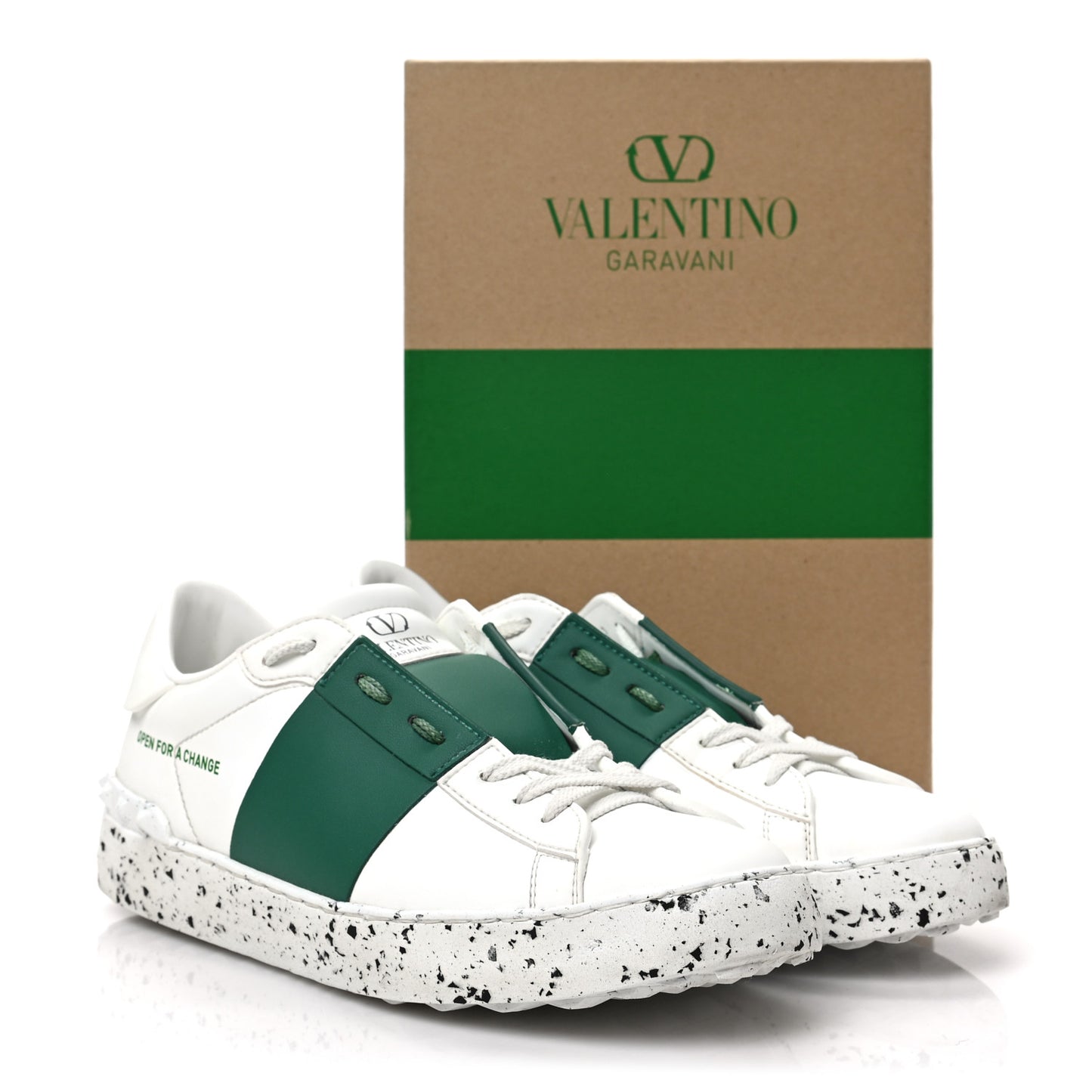 Bio-Based Vegan Leather Womens Rockstud Open for a Change Sneakers 40 White English Green