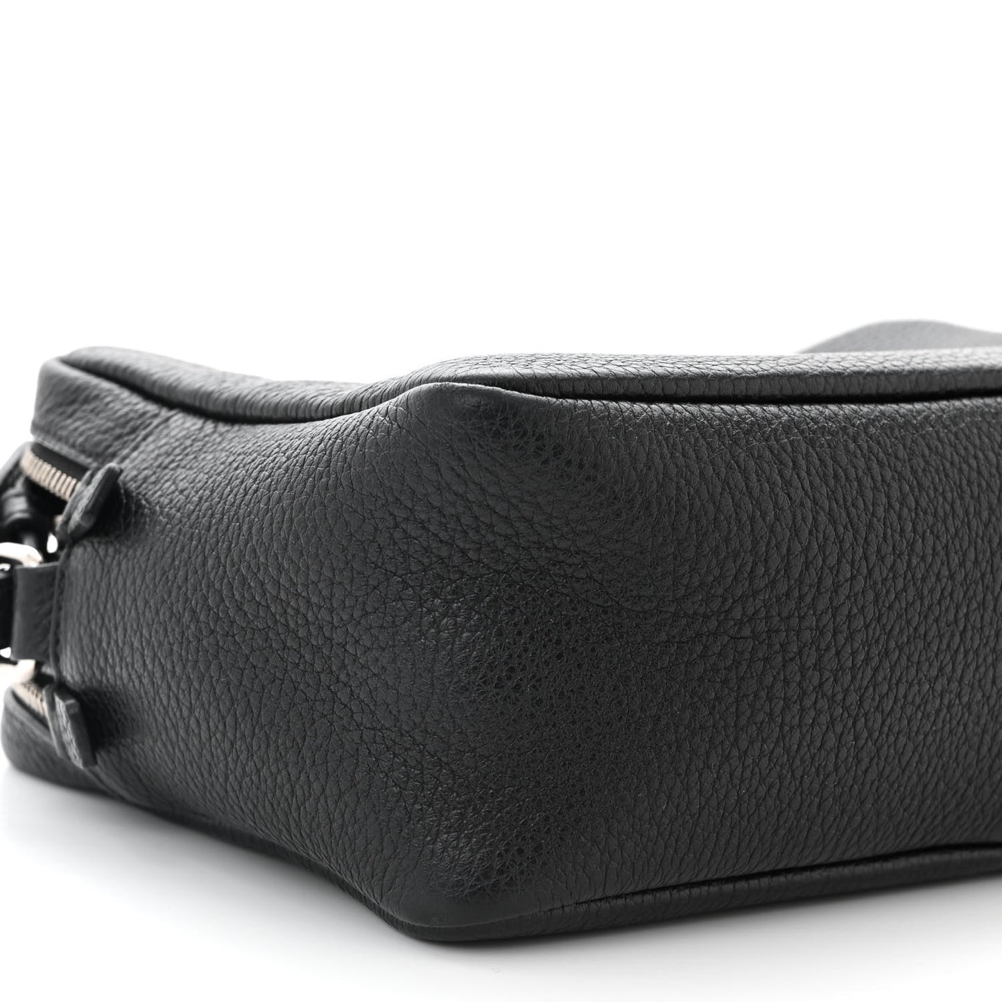 Vitello Daino Soft Camera Crossbody Black