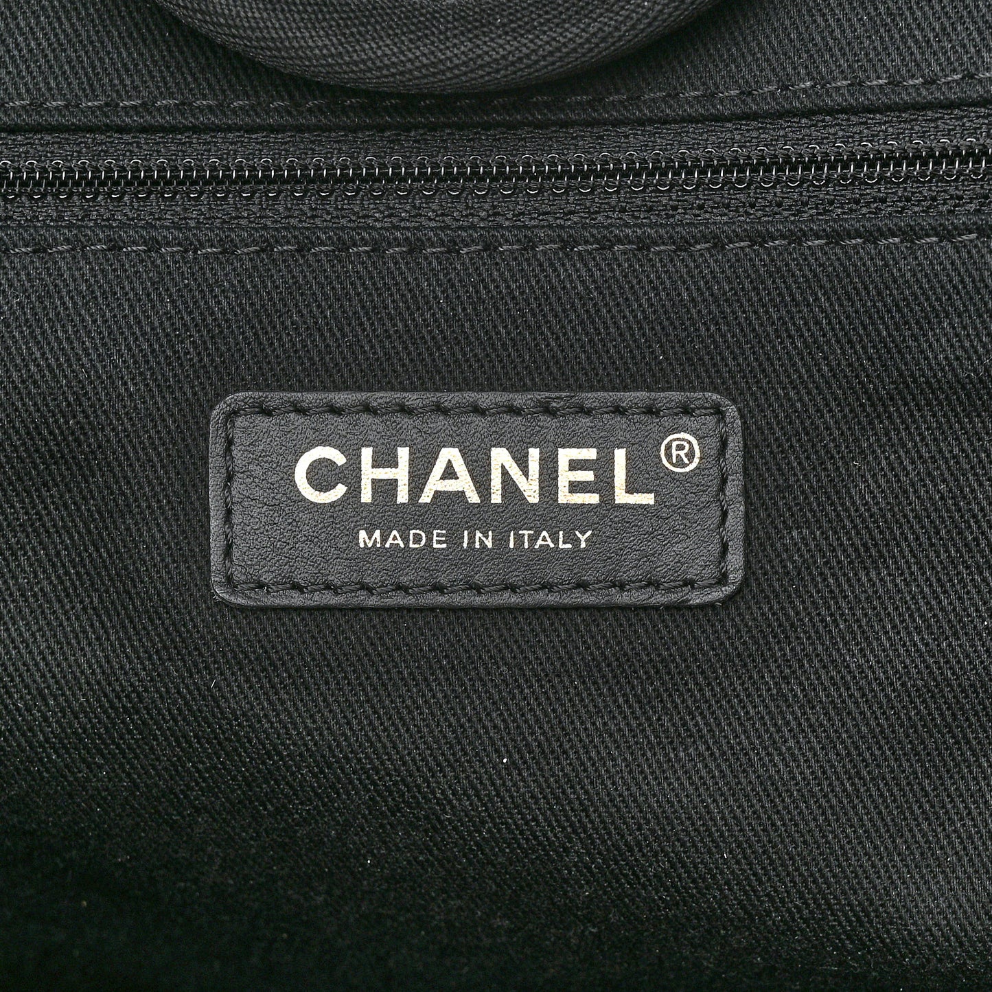 Woven Straw Raffia Medium Deauville Tote Black