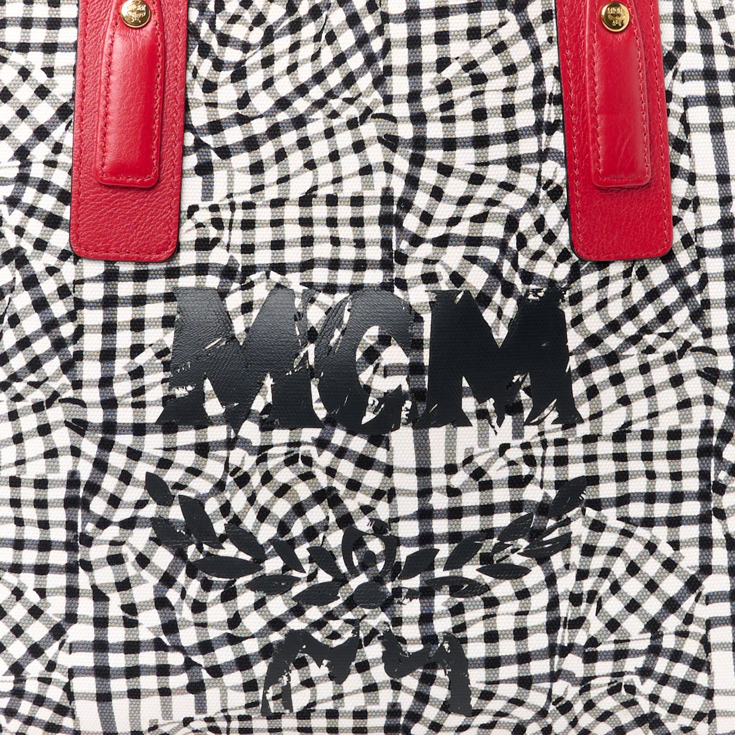 Visetos Medium Liz Reversible Shopper Tote Ruby Red
