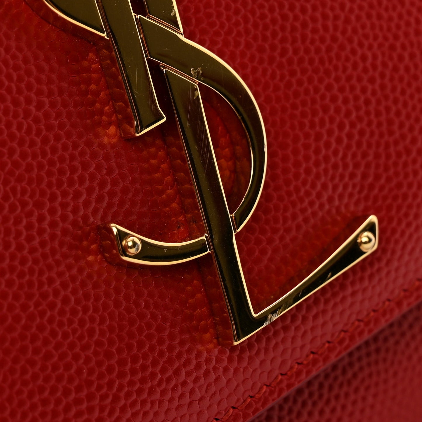 Grain De Poudre Monogram Cassandre Clutch Rouge Orient