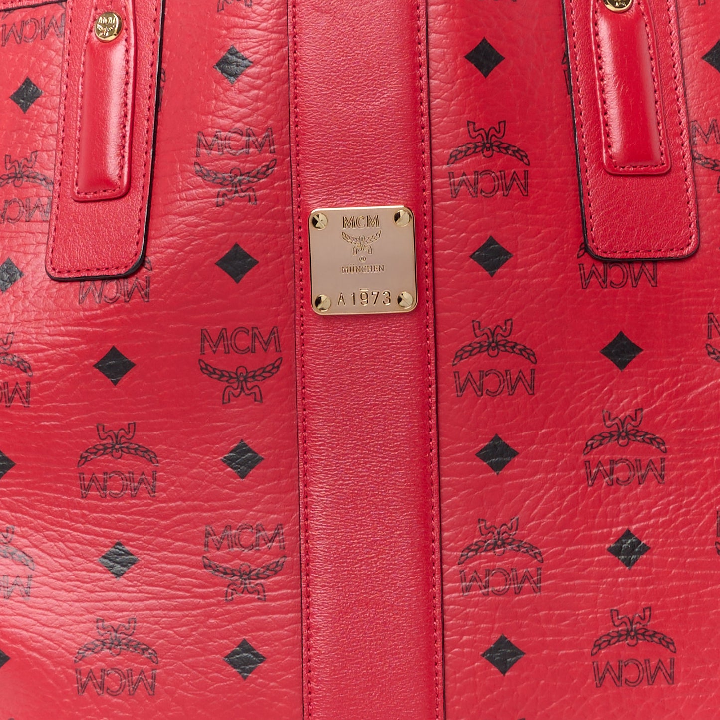 Visetos Medium Liz Reversible Shopper Tote Ruby Red