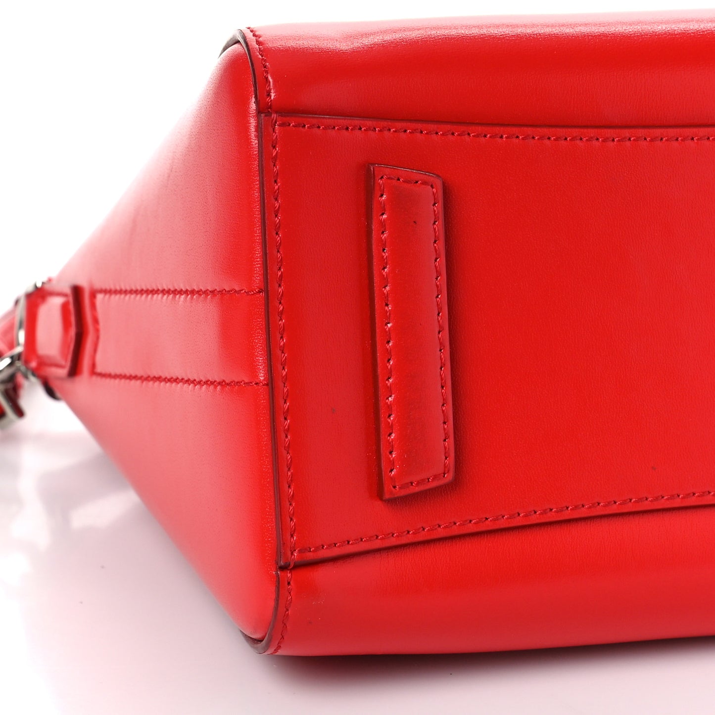 Shiny Lord Calfskin Mini Antigona Red